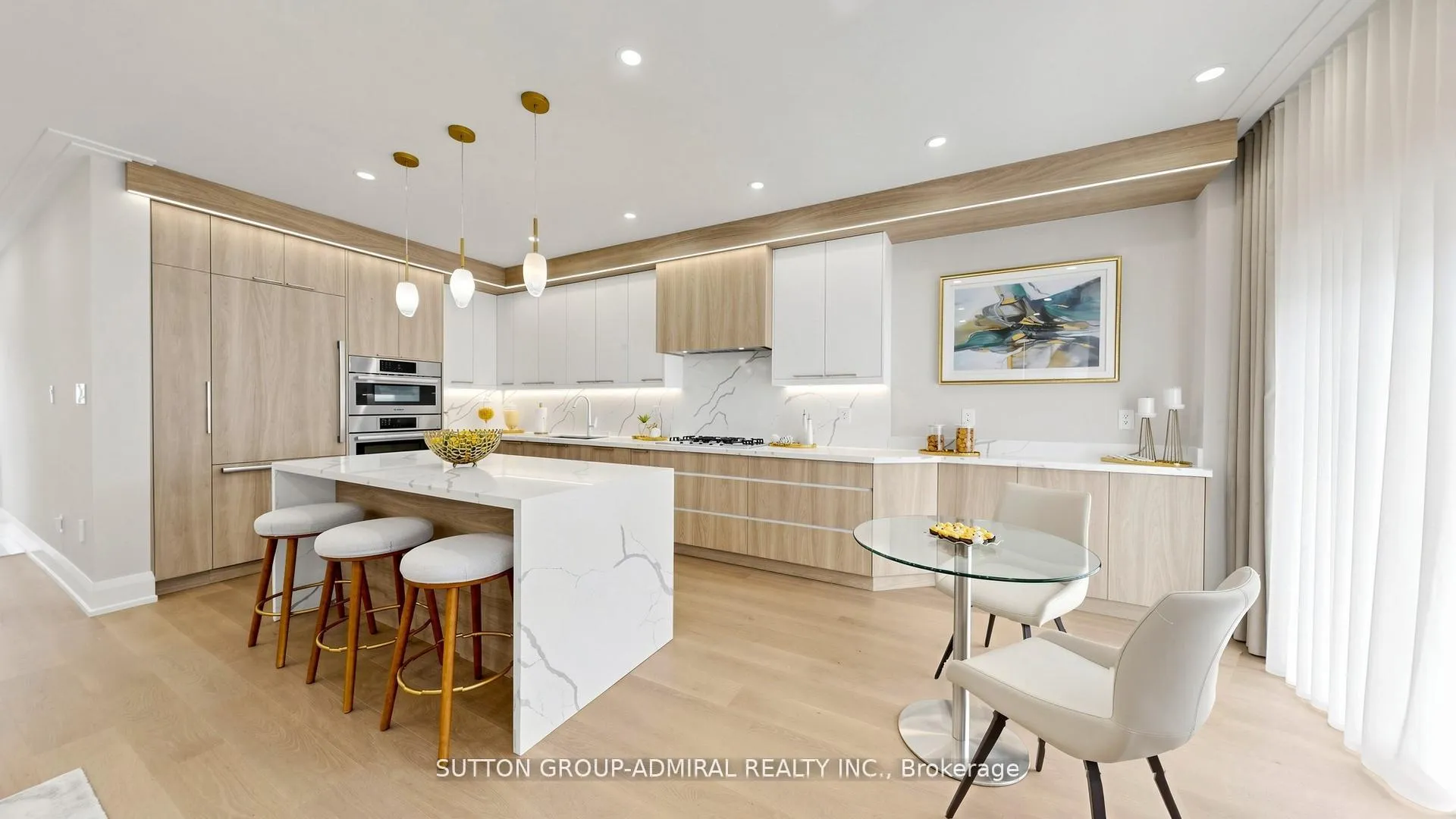 Photo 11 of 27 Asner Avenue, Vaughan, Patterson — HOMEH
