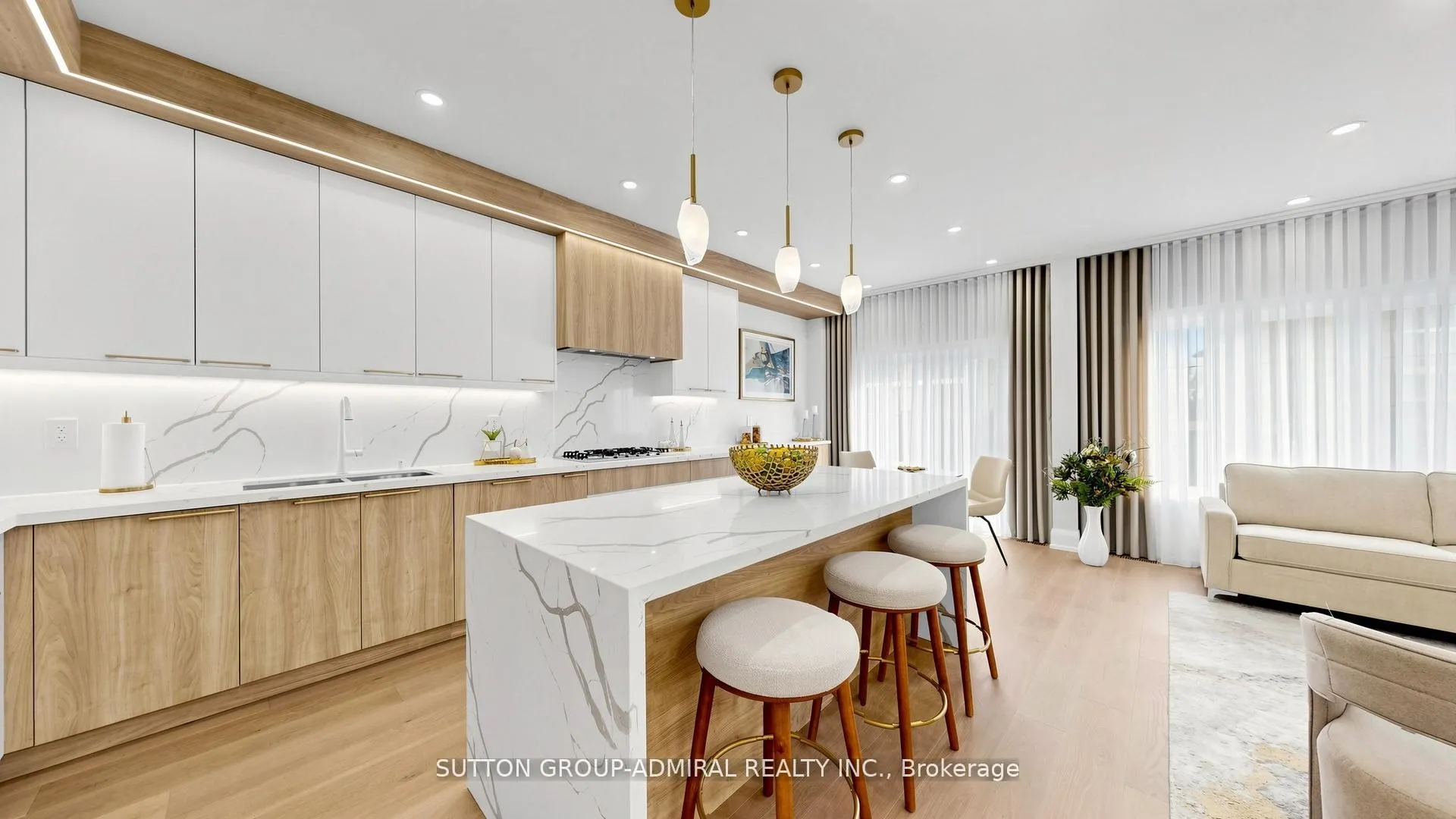 Photo 12 of 27 Asner Avenue, Vaughan, Patterson — HOMEH