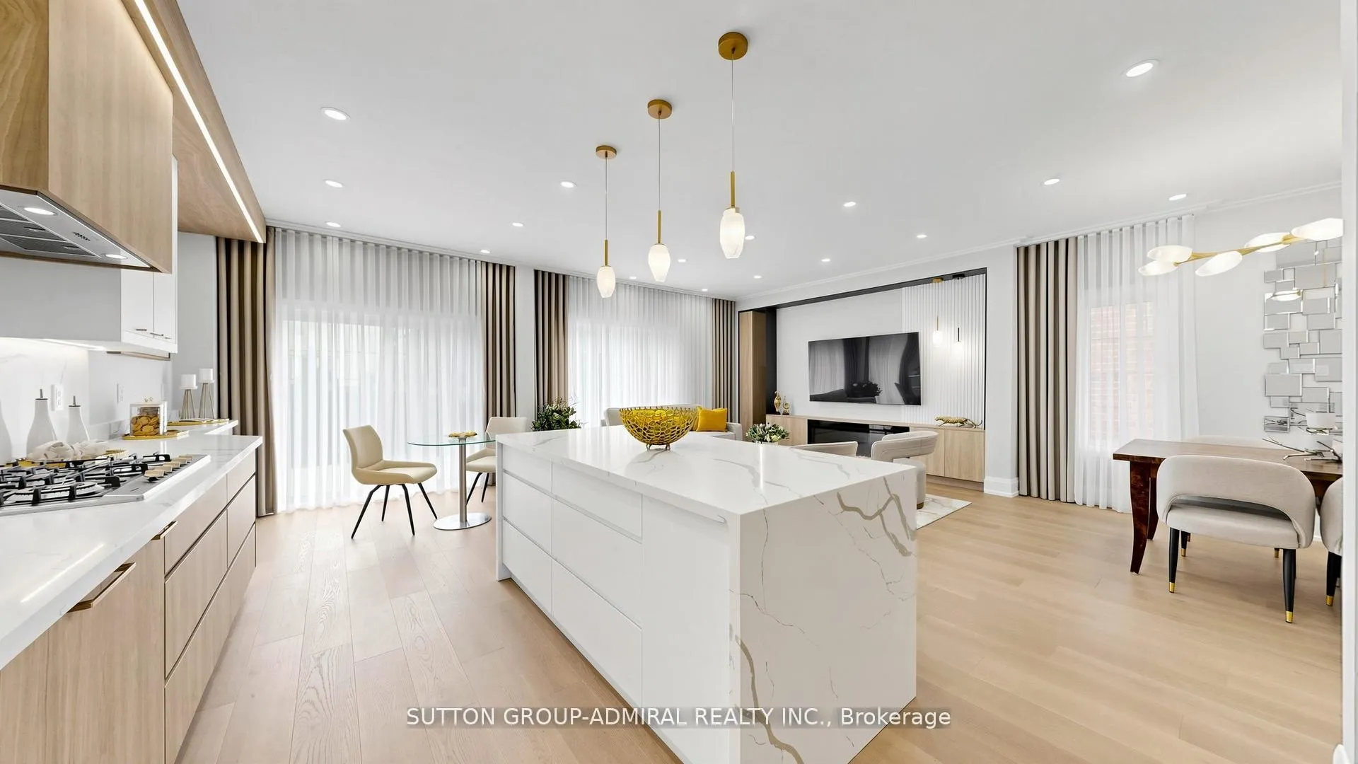 Photo 13 of 27 Asner Avenue, Vaughan, Patterson — HOMEH