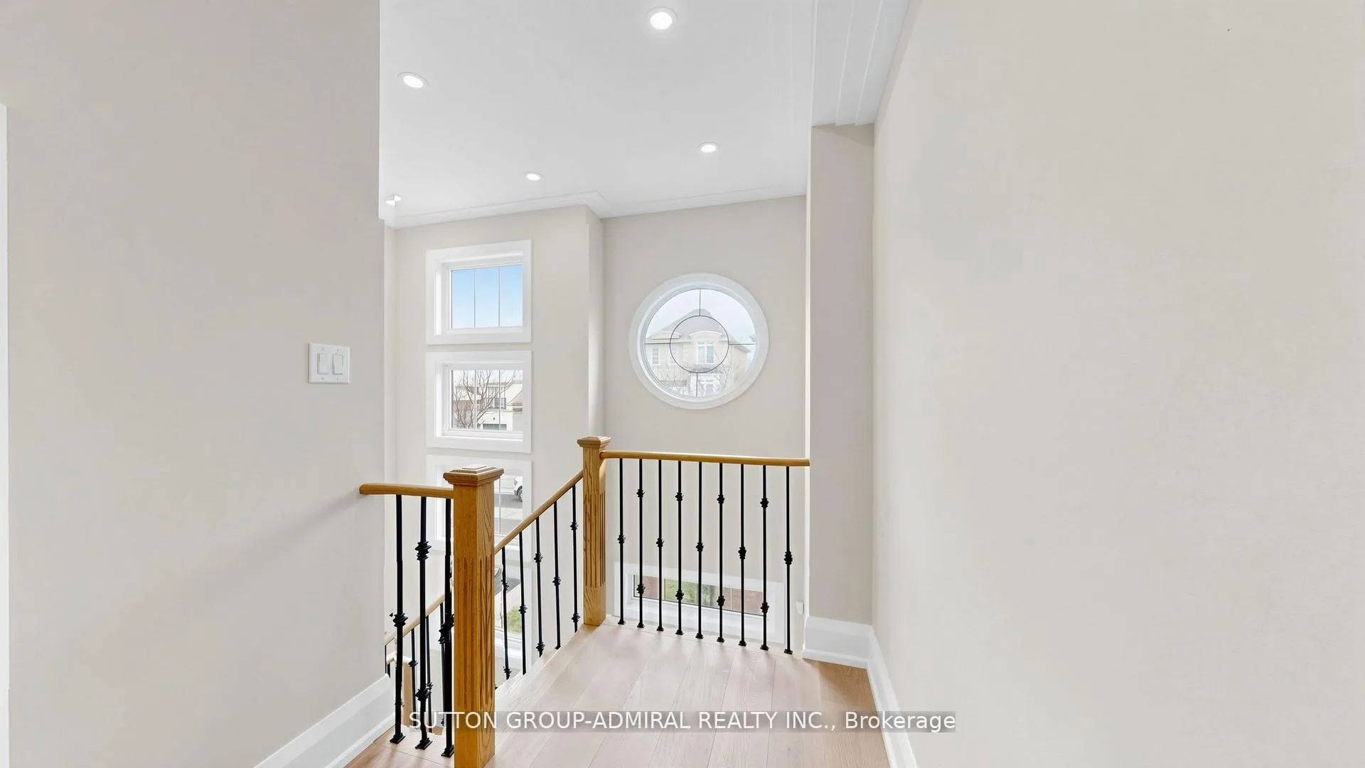 Photo 23 of 27 Asner Avenue, Vaughan, Patterson — HOMEH