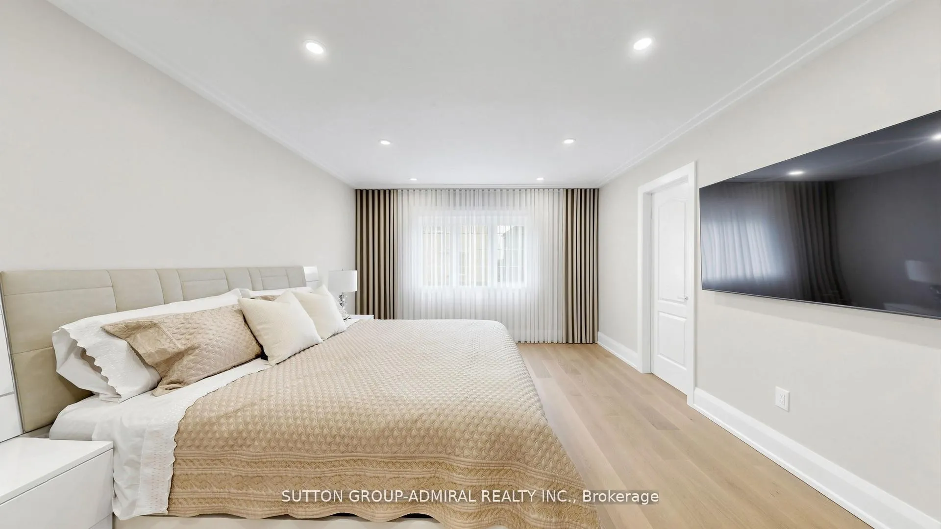 Photo 25 of 27 Asner Avenue, Vaughan, Patterson — HOMEH