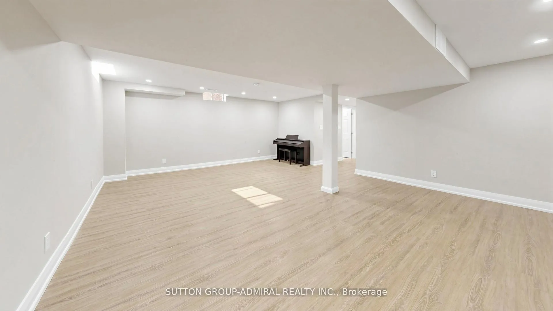 Photo 35 of 27 Asner Avenue, Vaughan, Patterson — HOMEH