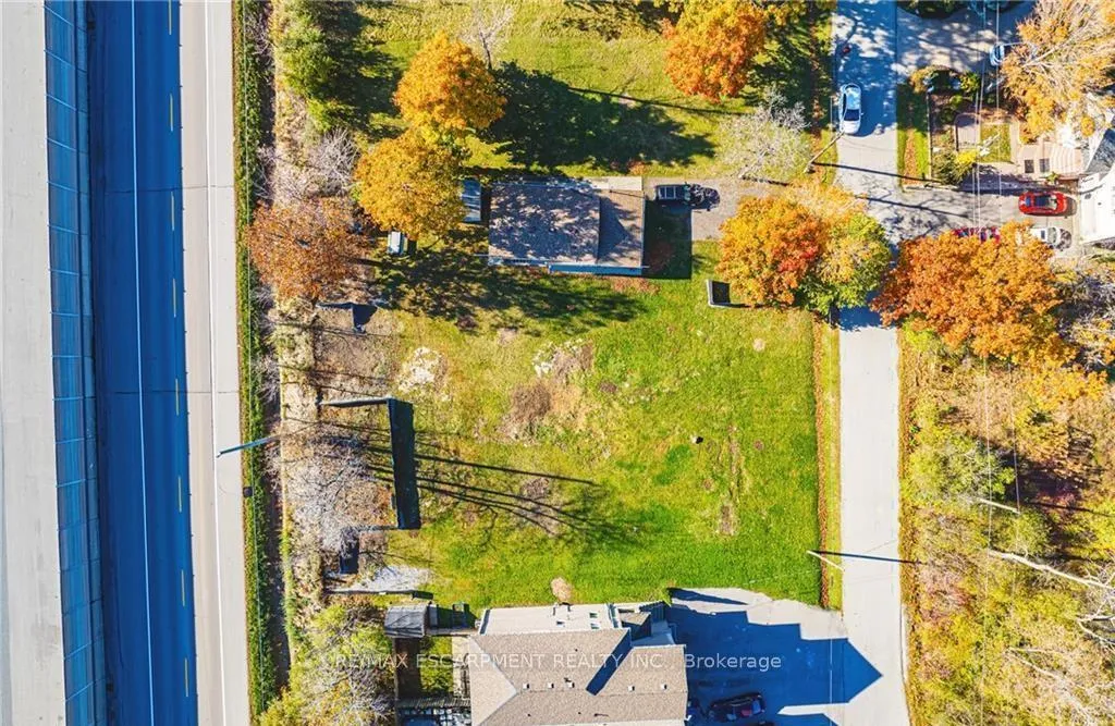 Photo 6 of 7 Trillium Avenue, Hamilton, Winona Park — HOMEH