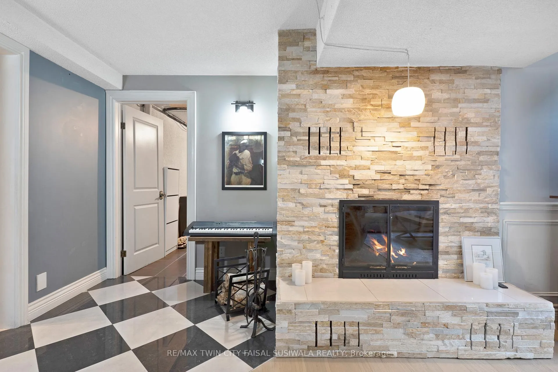 Photo 14 of 37 Yellow Birch Drive, Kitchener, Forest Heights — HOMEH