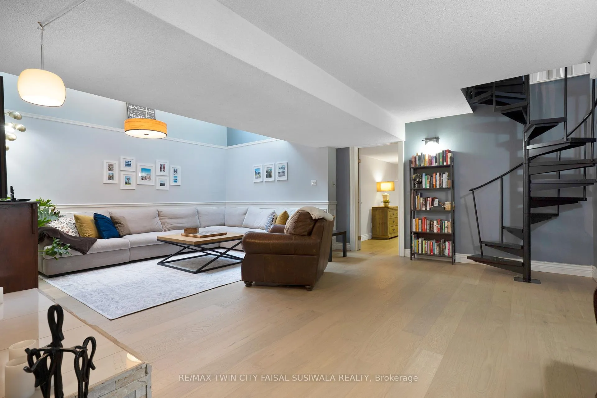 Photo 15 of 37 Yellow Birch Drive, Kitchener, Forest Heights — HOMEH