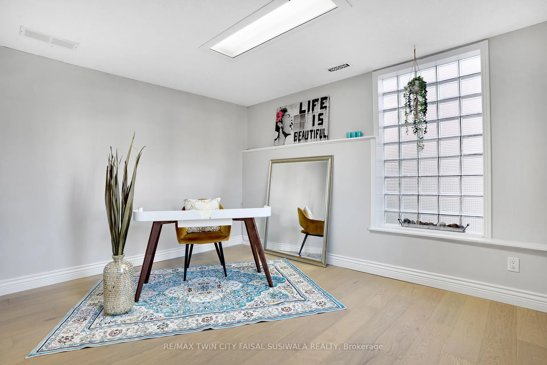 Photo 23 of 37 Yellow Birch Drive, Kitchener, Forest Heights — HOMEH