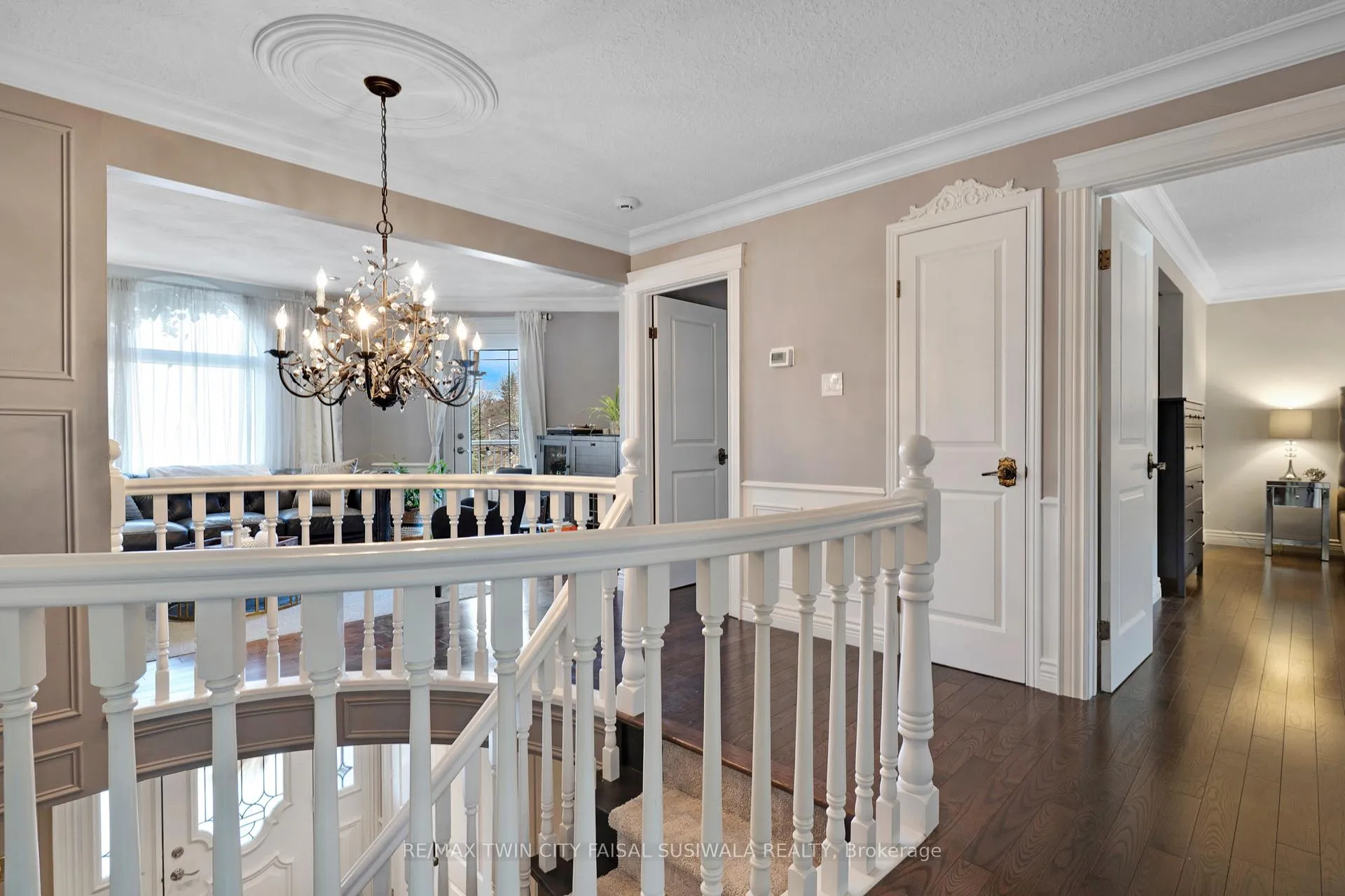 Photo 24 of 37 Yellow Birch Drive, Kitchener, Forest Heights — HOMEH