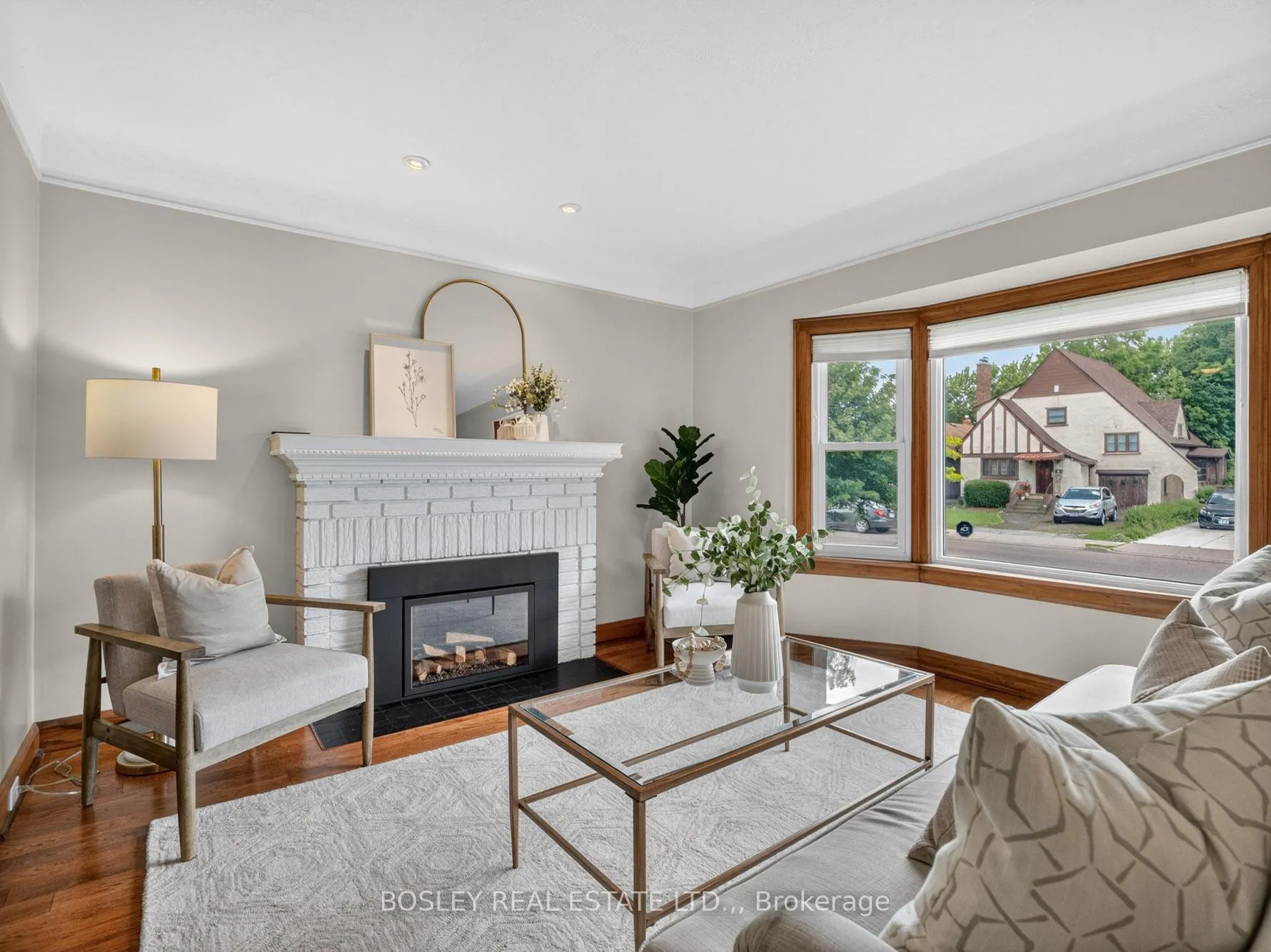 Photo 3 of 4 Ridgewood Road, St. Catharines, Old Glenridge — HOMEH