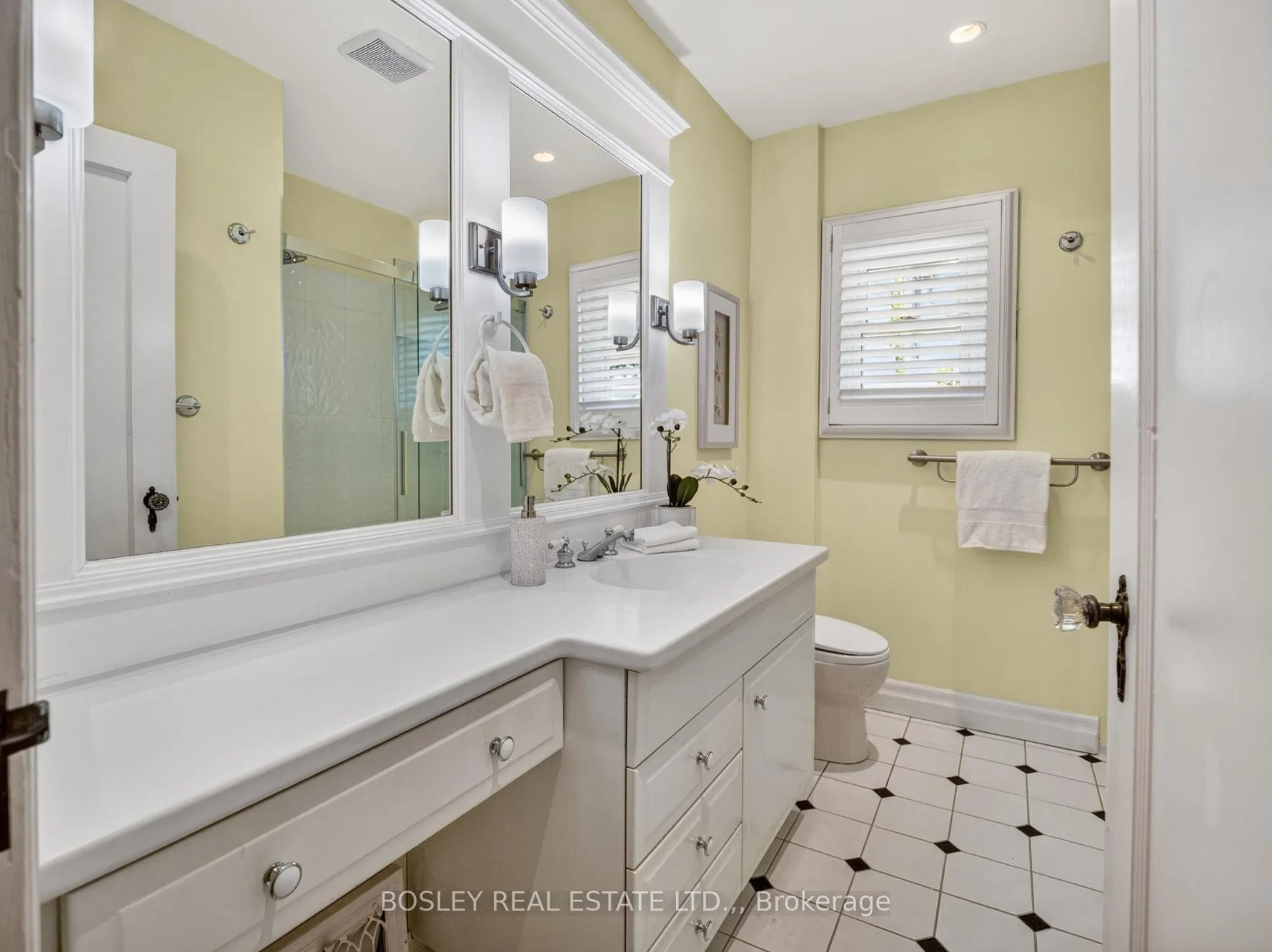 Photo 15 of 4 Ridgewood Road, St. Catharines, Old Glenridge — HOMEH