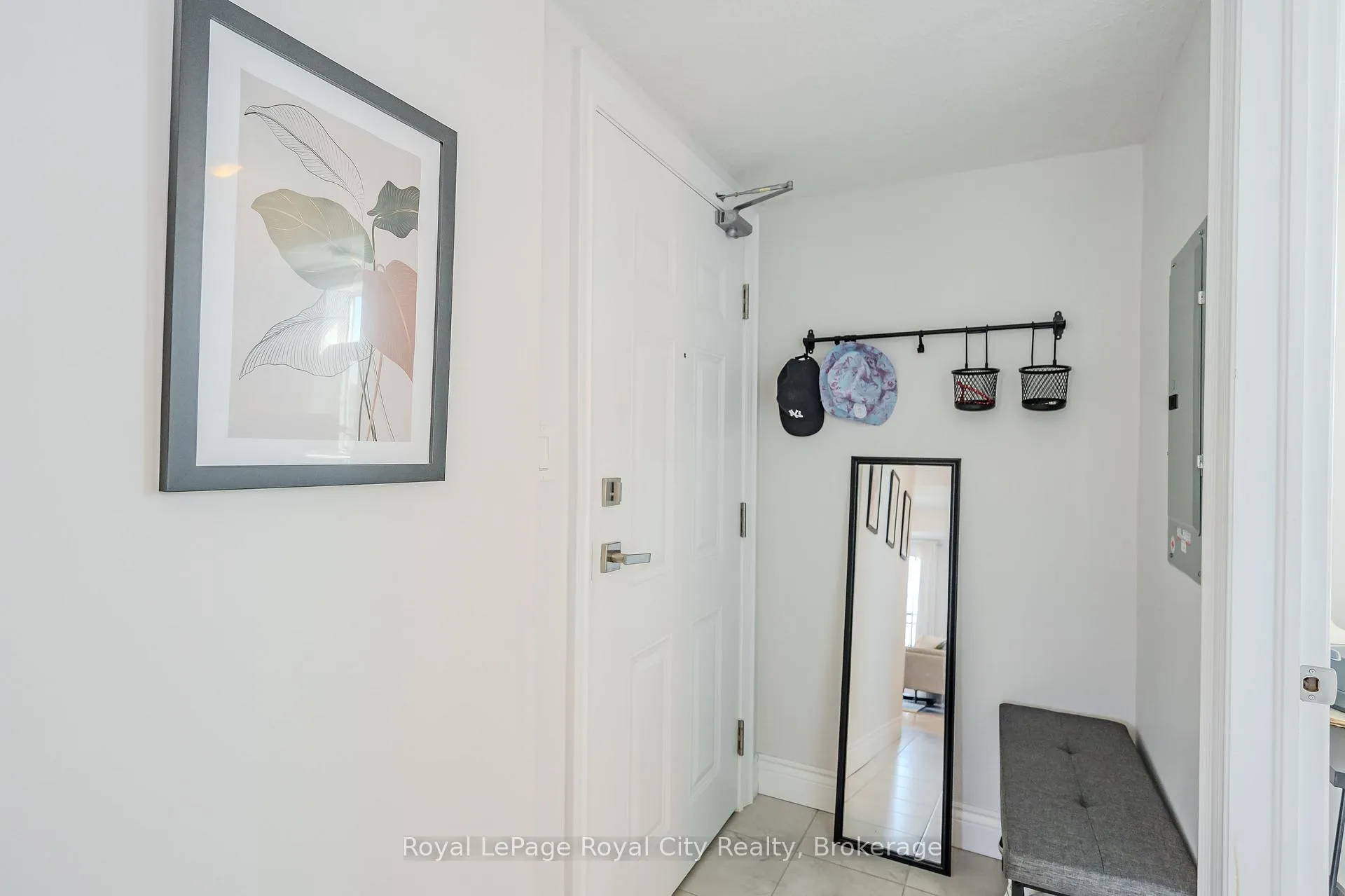 Photo 4 of Unit 304, 64 Frederick Drive, Guelph, Pineridge/Westminster Woods — HOMEH