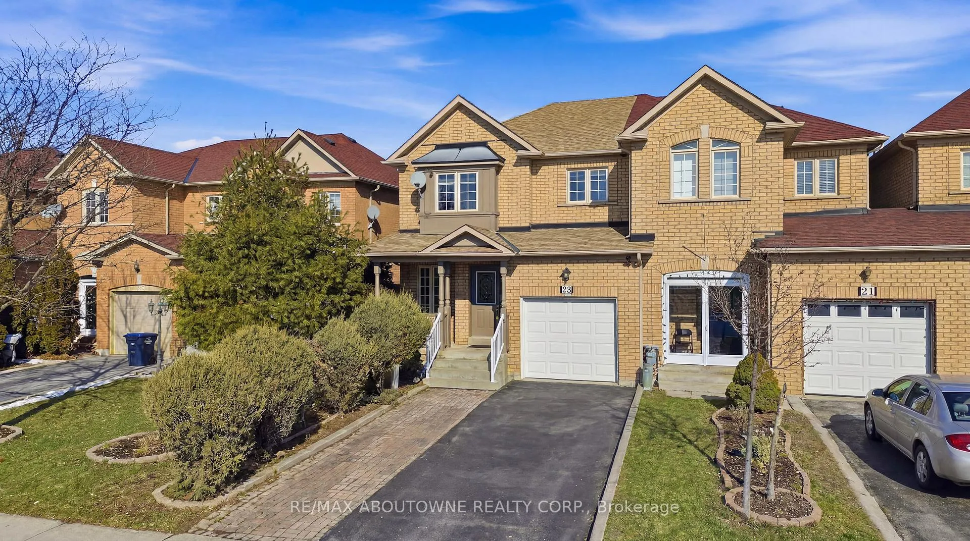 Photo 1 of 23 Arabia Gate, Brampton, Sandringham-Wellington — HOMEH