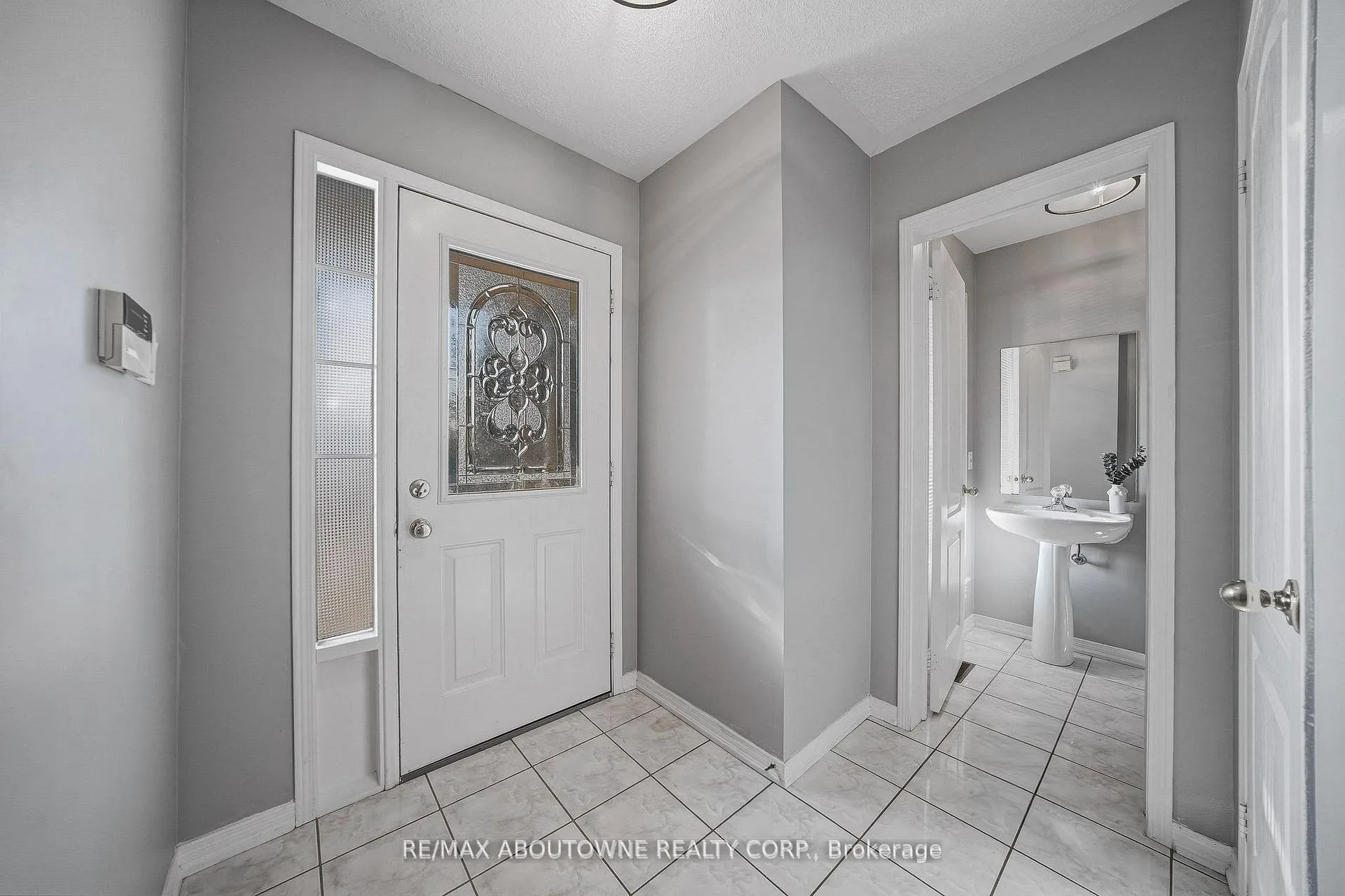 Photo 5 of 23 Arabia Gate, Brampton, Sandringham-Wellington — HOMEH