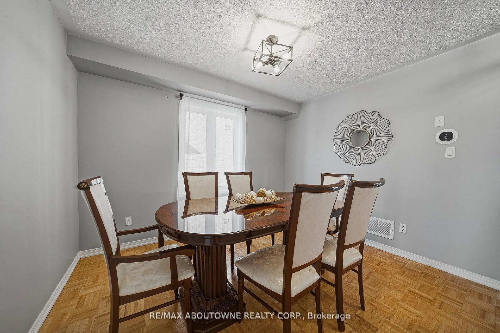 Photo 7 of 23 Arabia Gate, Brampton, Sandringham-Wellington — HOMEH