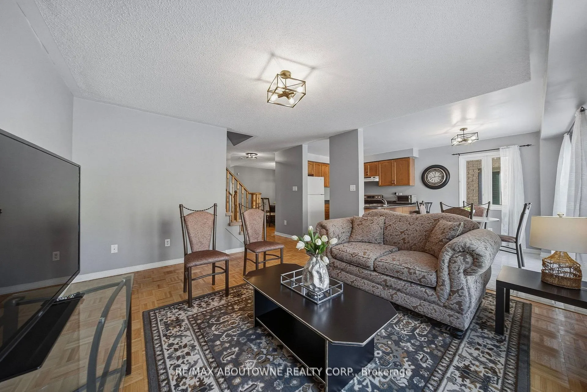 Photo 13 of 23 Arabia Gate, Brampton, Sandringham-Wellington — HOMEH