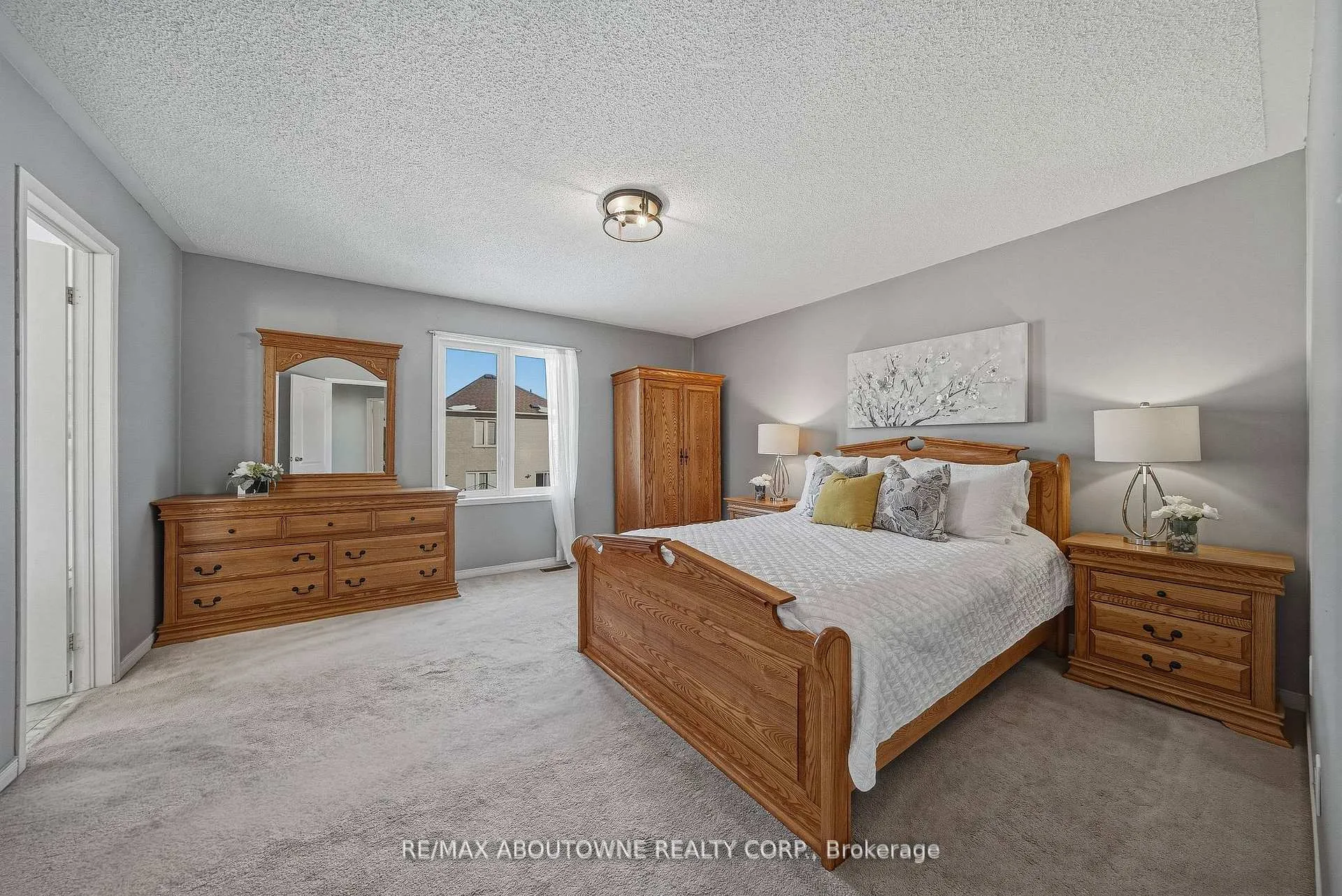 Photo 19 of 23 Arabia Gate, Brampton, Sandringham-Wellington — HOMEH