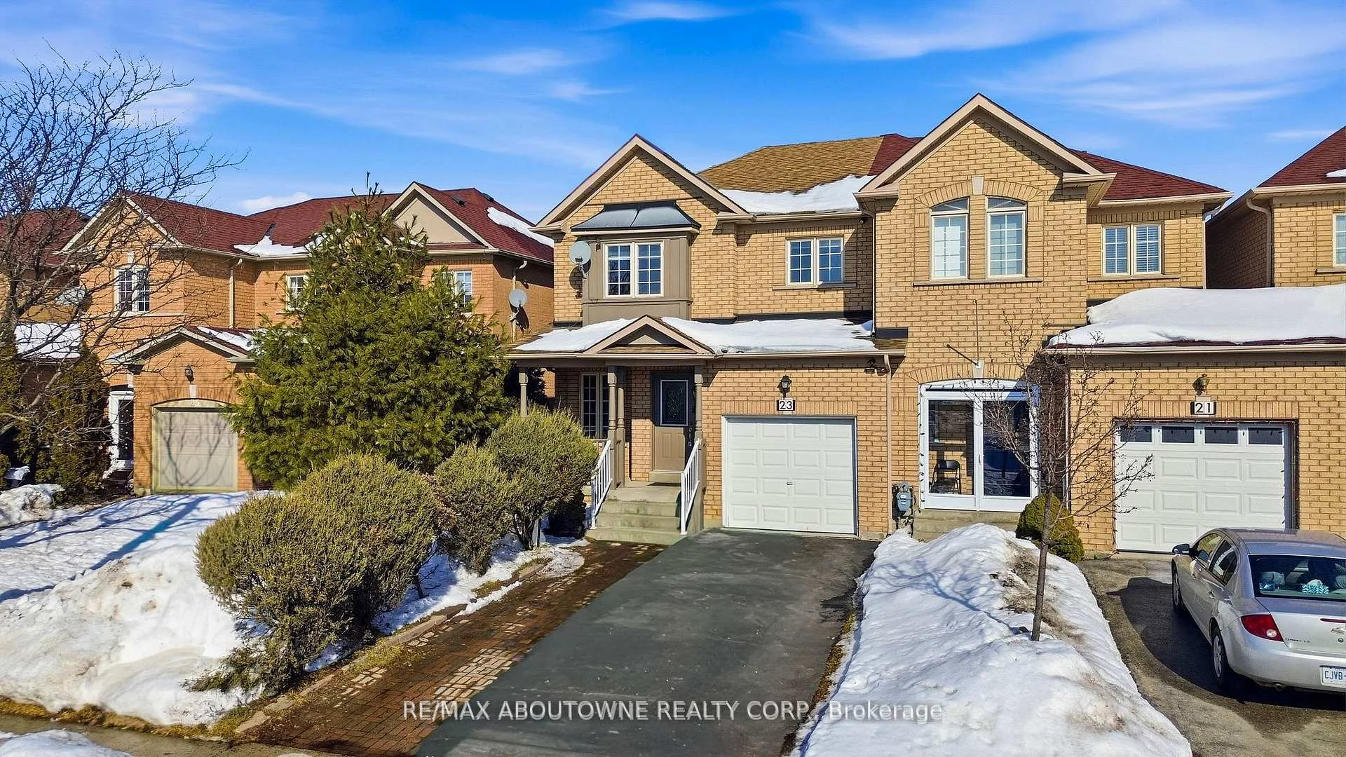Photo 3 of 23 Arabia Gate, Brampton, Sandringham-Wellington — HOMEH