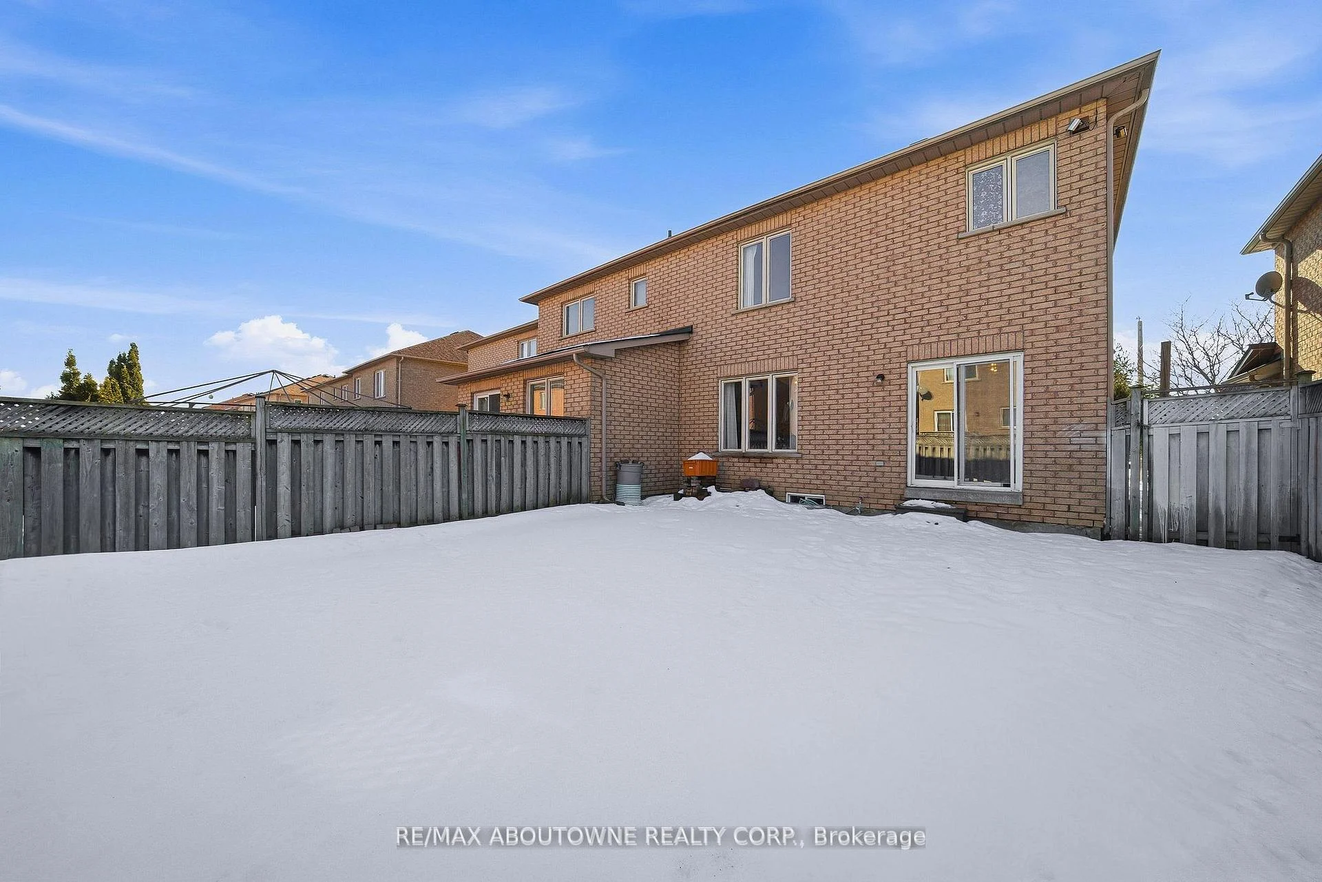 Photo 37 of 23 Arabia Gate, Brampton, Sandringham-Wellington — HOMEH