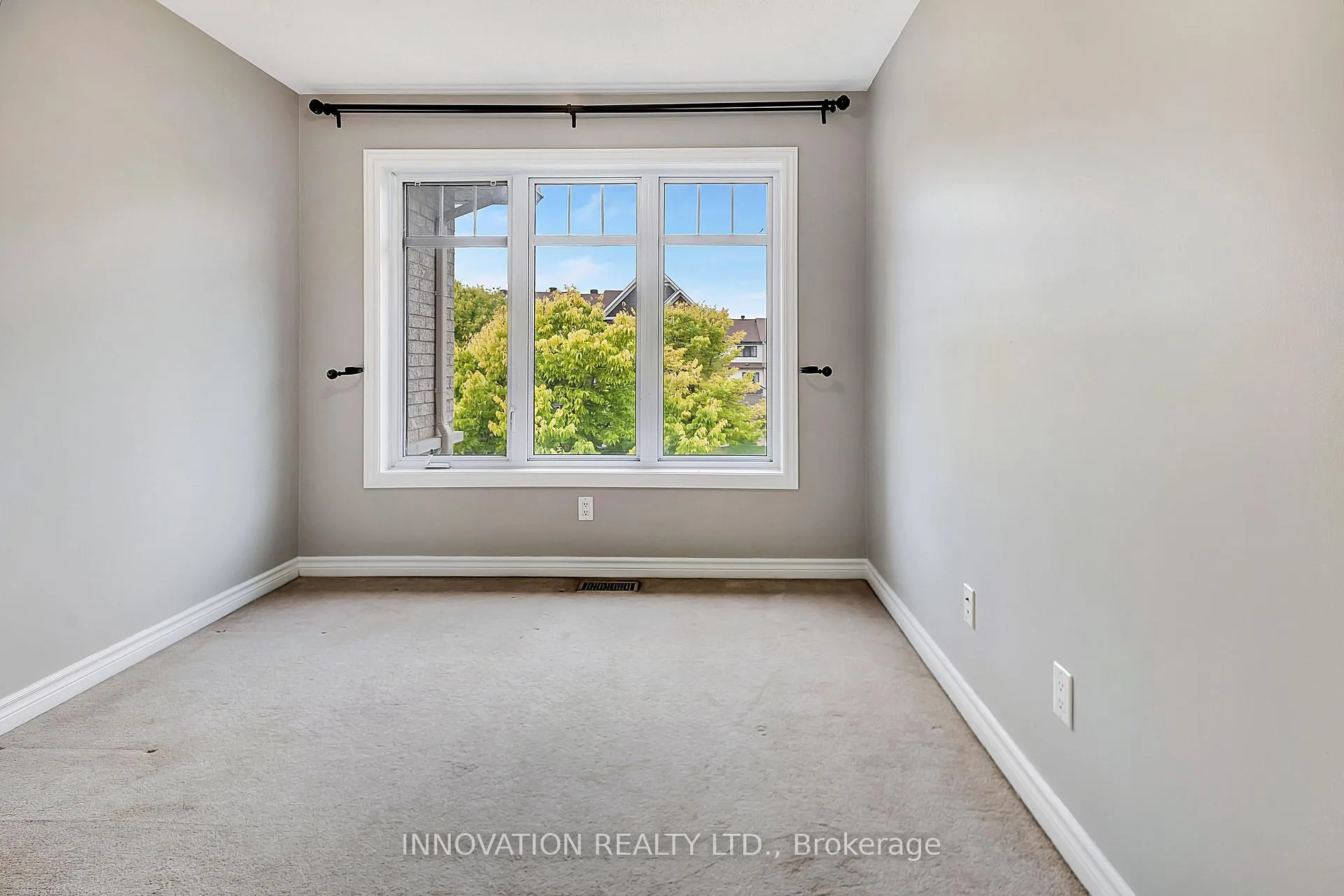 Photo 14 of 126 Garrity Crescent, Ottawa, Barrhaven - Strandherd — HOMEH