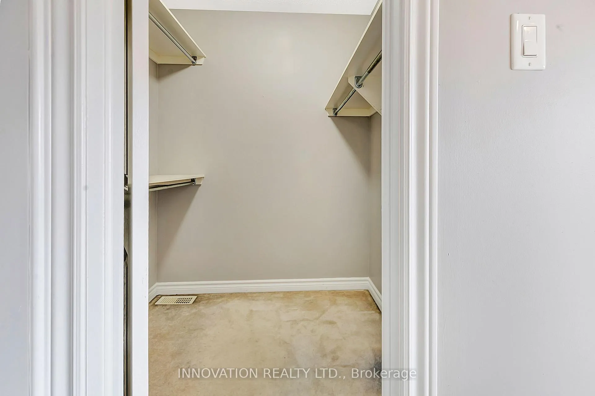 Photo 19 of 126 Garrity Crescent, Ottawa, Barrhaven - Strandherd — HOMEH