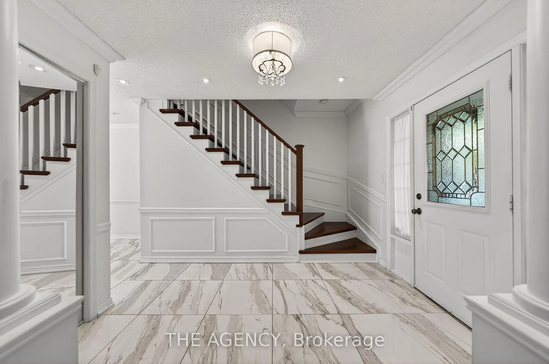 Photo 7 of 5 Mays Crescent, Hamilton, Waterdown — HOMEH