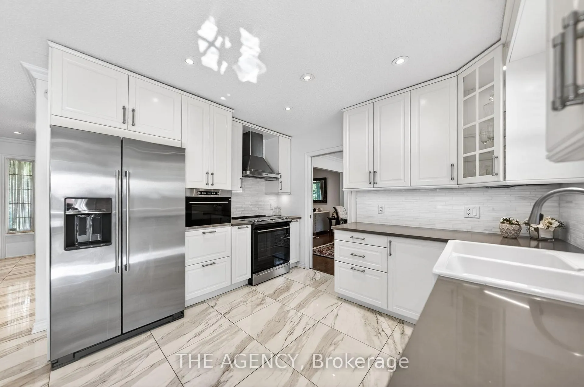 Photo 18 of 5 Mays Crescent, Hamilton, Waterdown — HOMEH