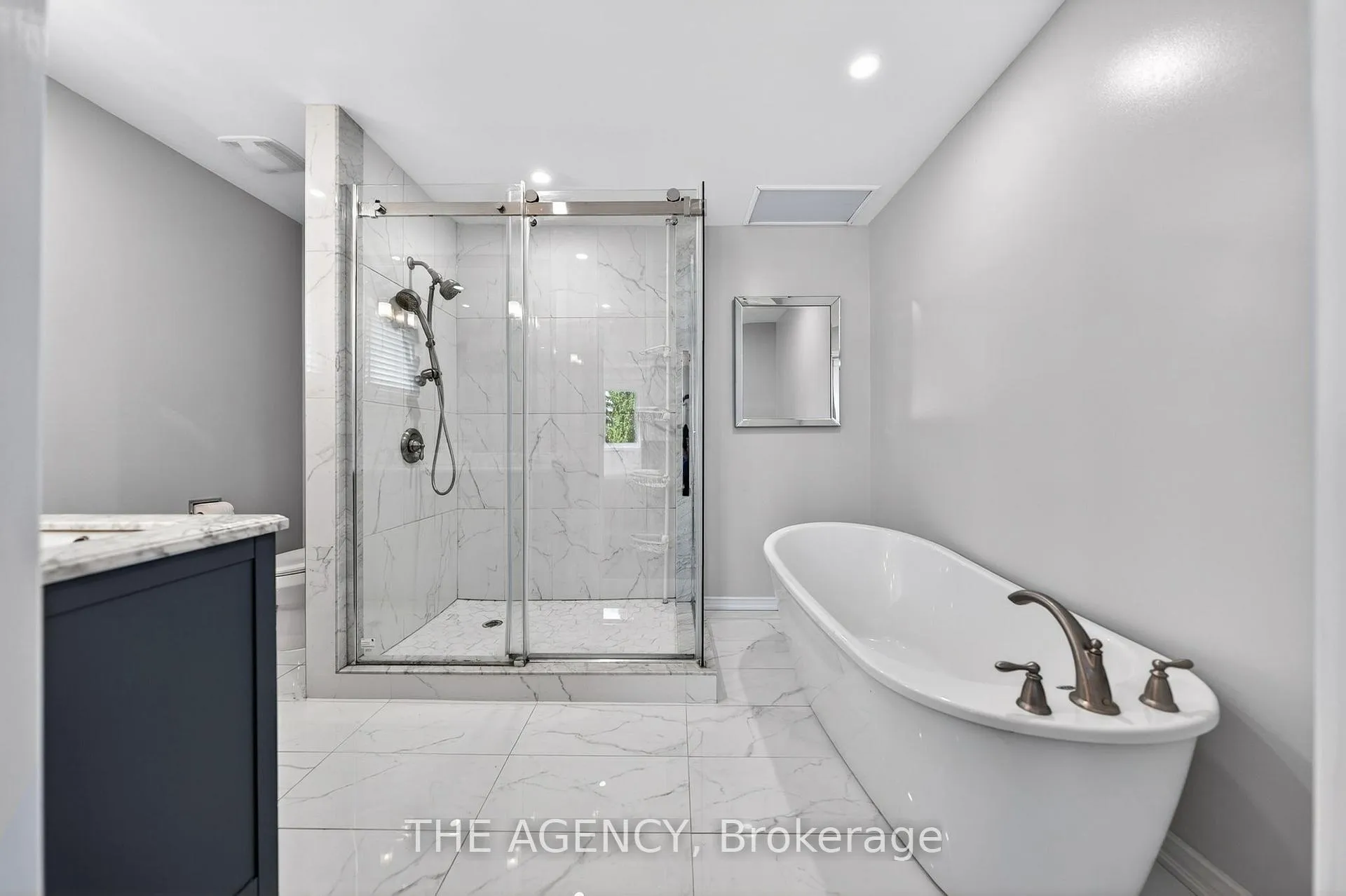 Photo 29 of 5 Mays Crescent, Hamilton, Waterdown — HOMEH