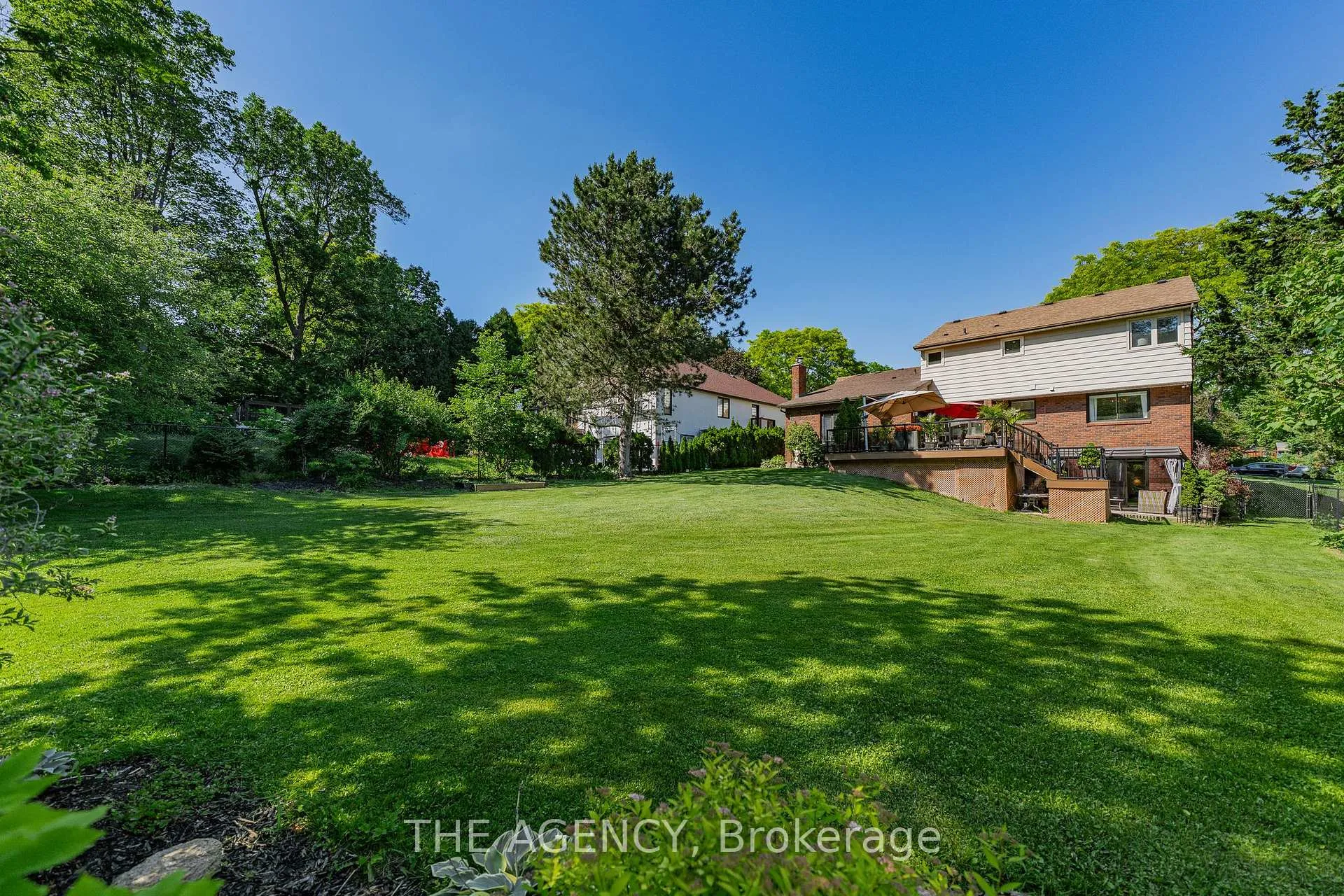 Photo 45 of 5 Mays Crescent, Hamilton, Waterdown — HOMEH