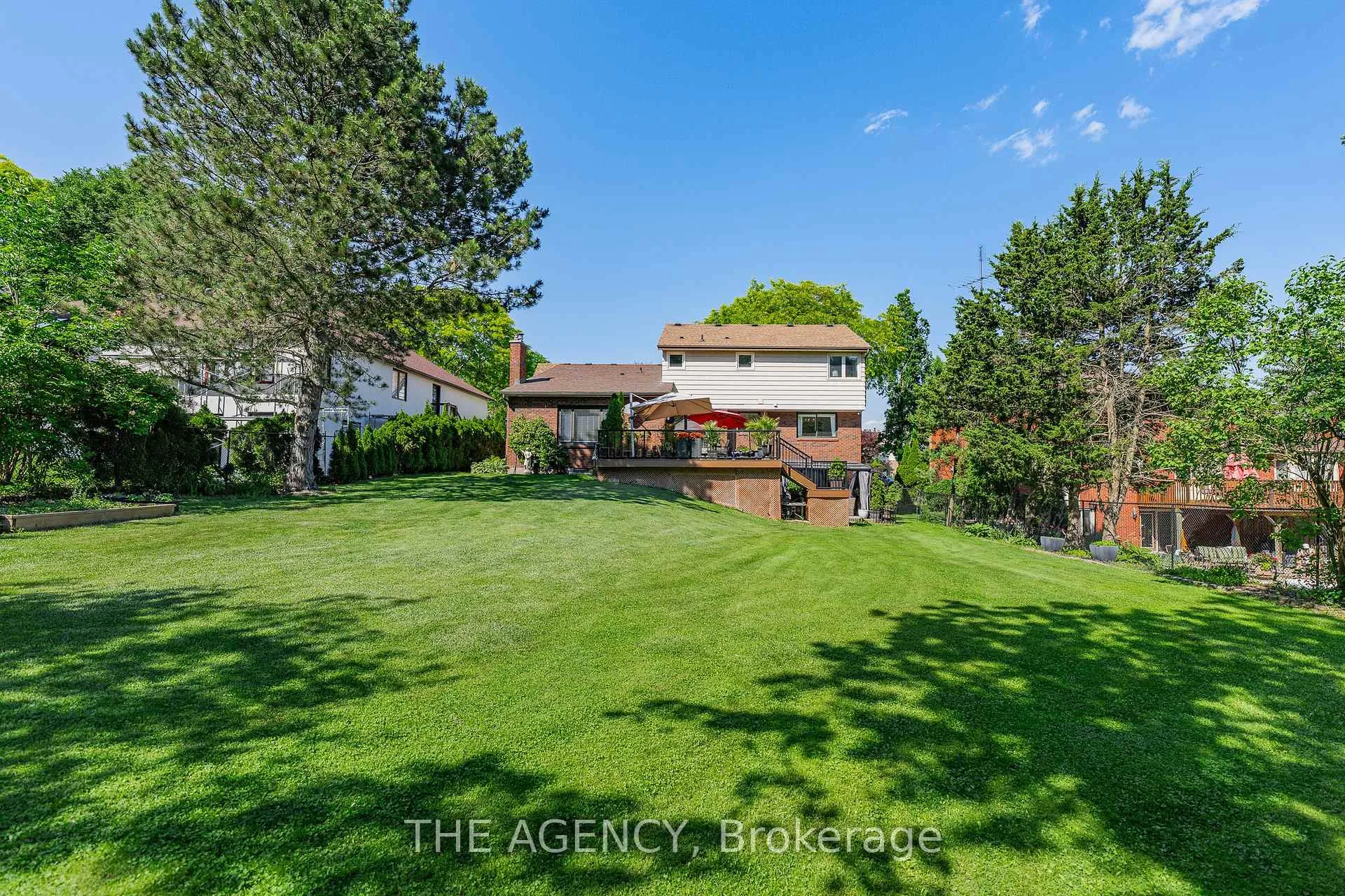Photo 47 of 5 Mays Crescent, Hamilton, Waterdown — HOMEH