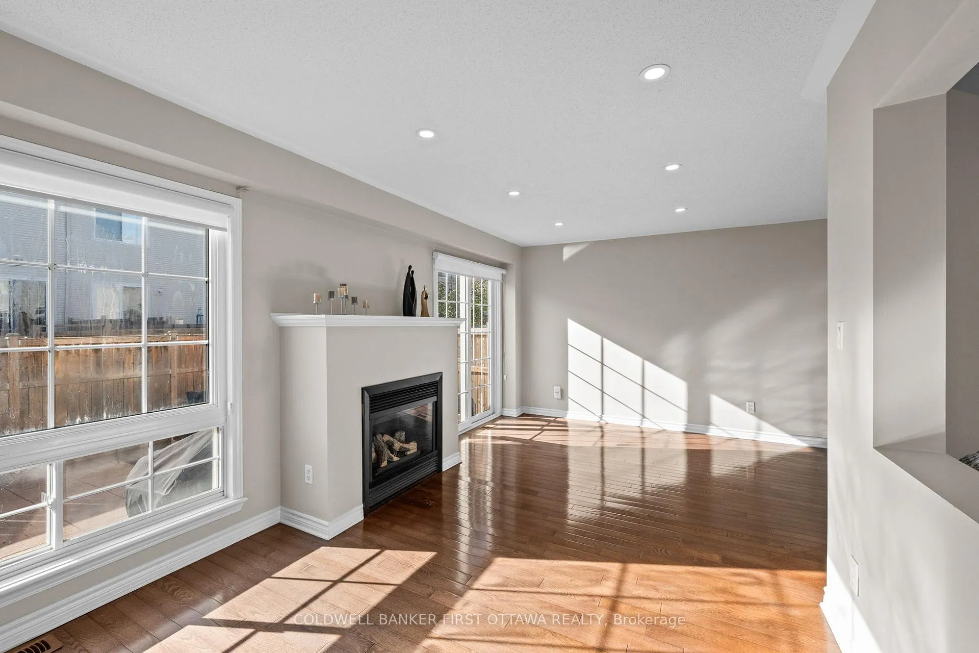 Photo 18 of 20 Fieldberry Private, Ottawa, Barrhaven - Stonebridge — HOMEH