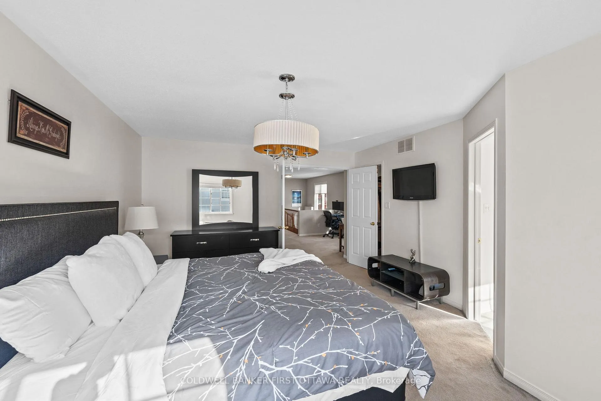 Photo 23 of 20 Fieldberry Private, Ottawa, Barrhaven - Stonebridge — HOMEH