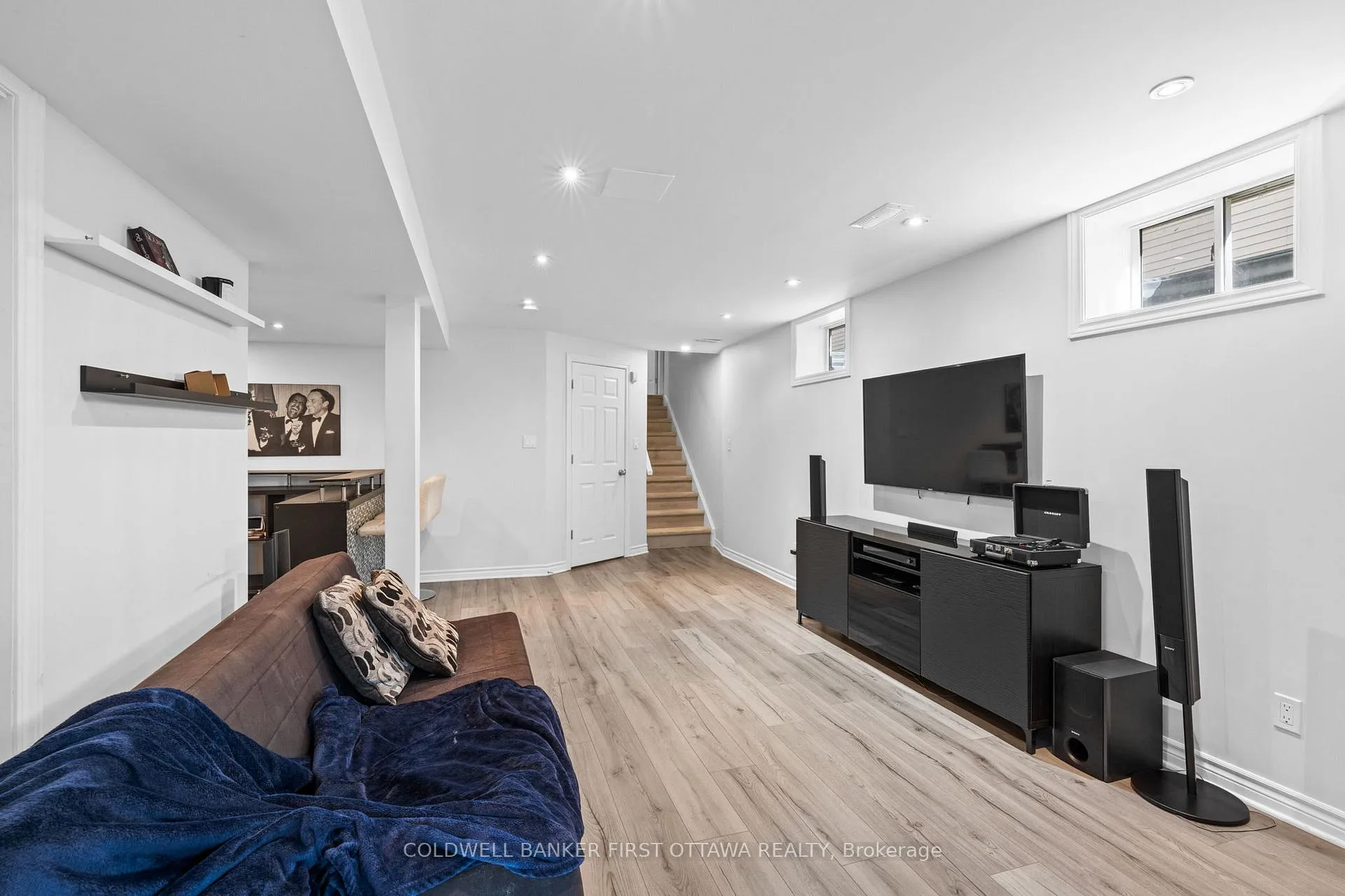 Photo 32 of 20 Fieldberry Private, Ottawa, Barrhaven - Stonebridge — HOMEH