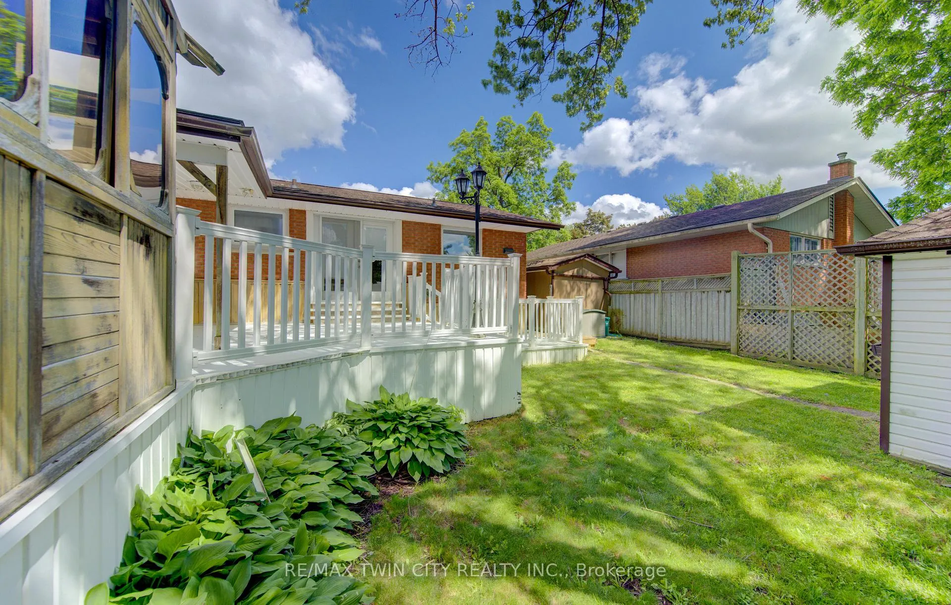 Photo 33 of 209 Dixie Crescent, Waterloo, Downtown Waterloo — HOMEH