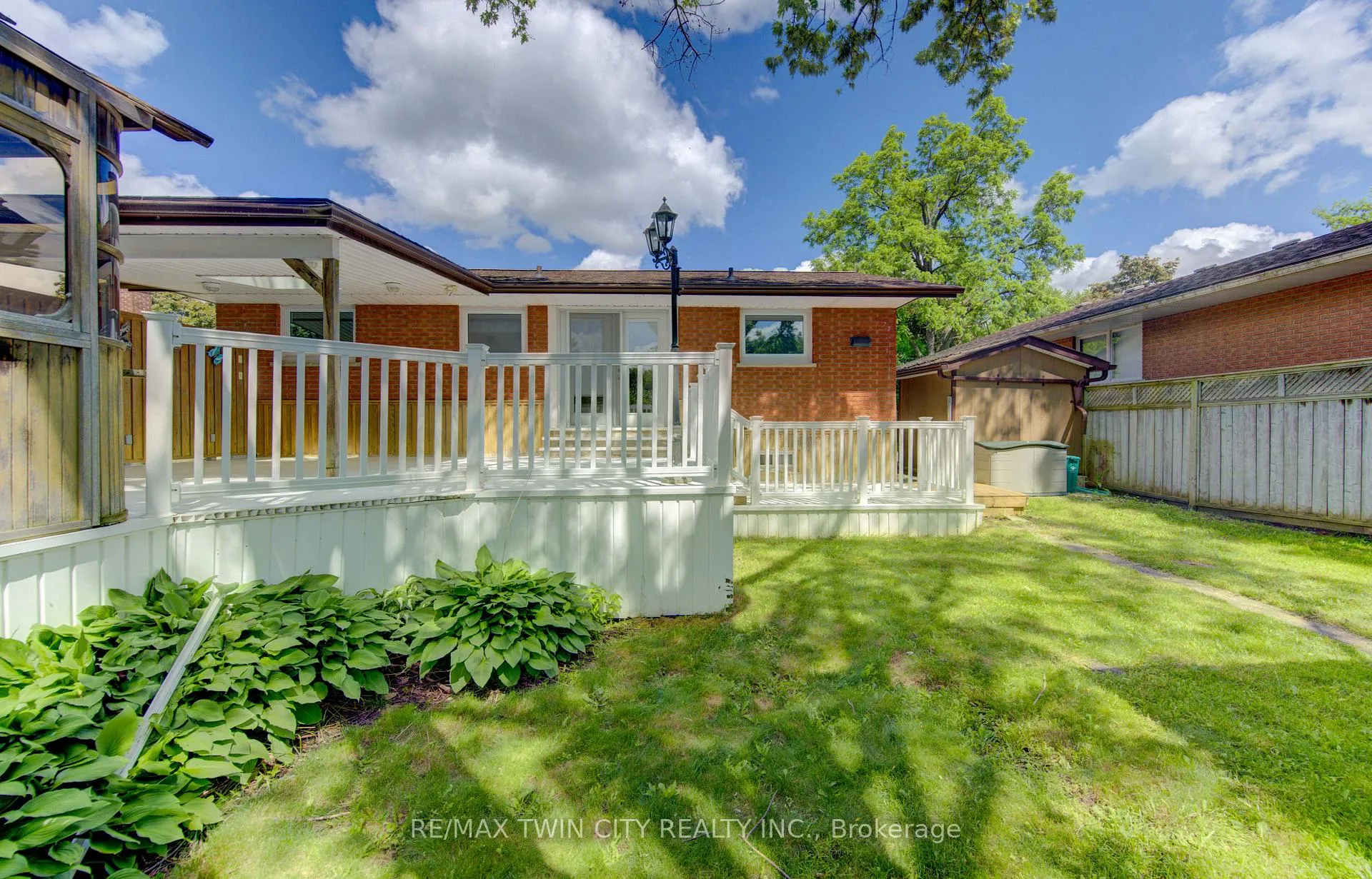 Photo 34 of 209 Dixie Crescent, Waterloo, Downtown Waterloo — HOMEH