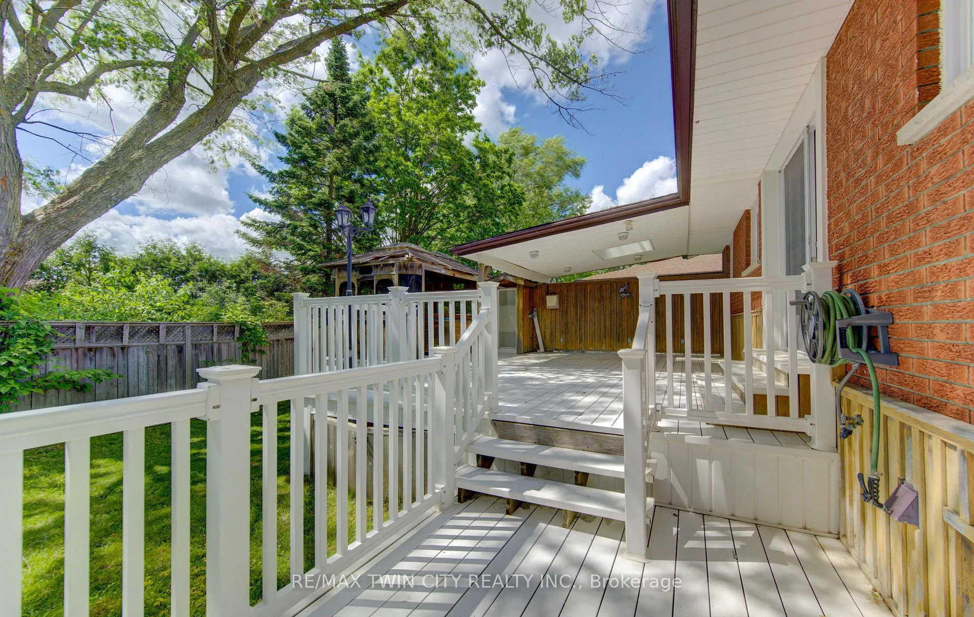 Photo 39 of 209 Dixie Crescent, Waterloo, Downtown Waterloo — HOMEH