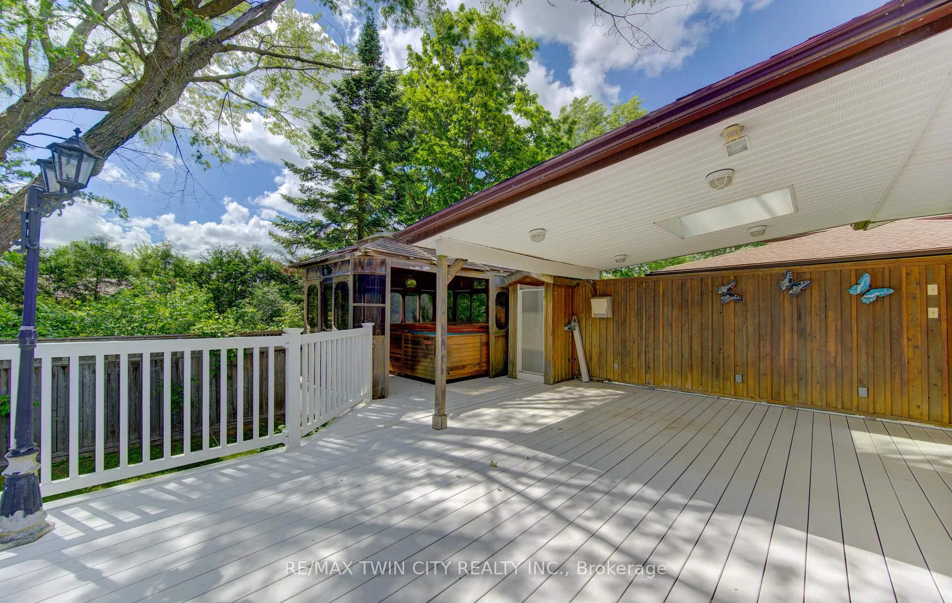 Photo 40 of 209 Dixie Crescent, Waterloo, Downtown Waterloo — HOMEH