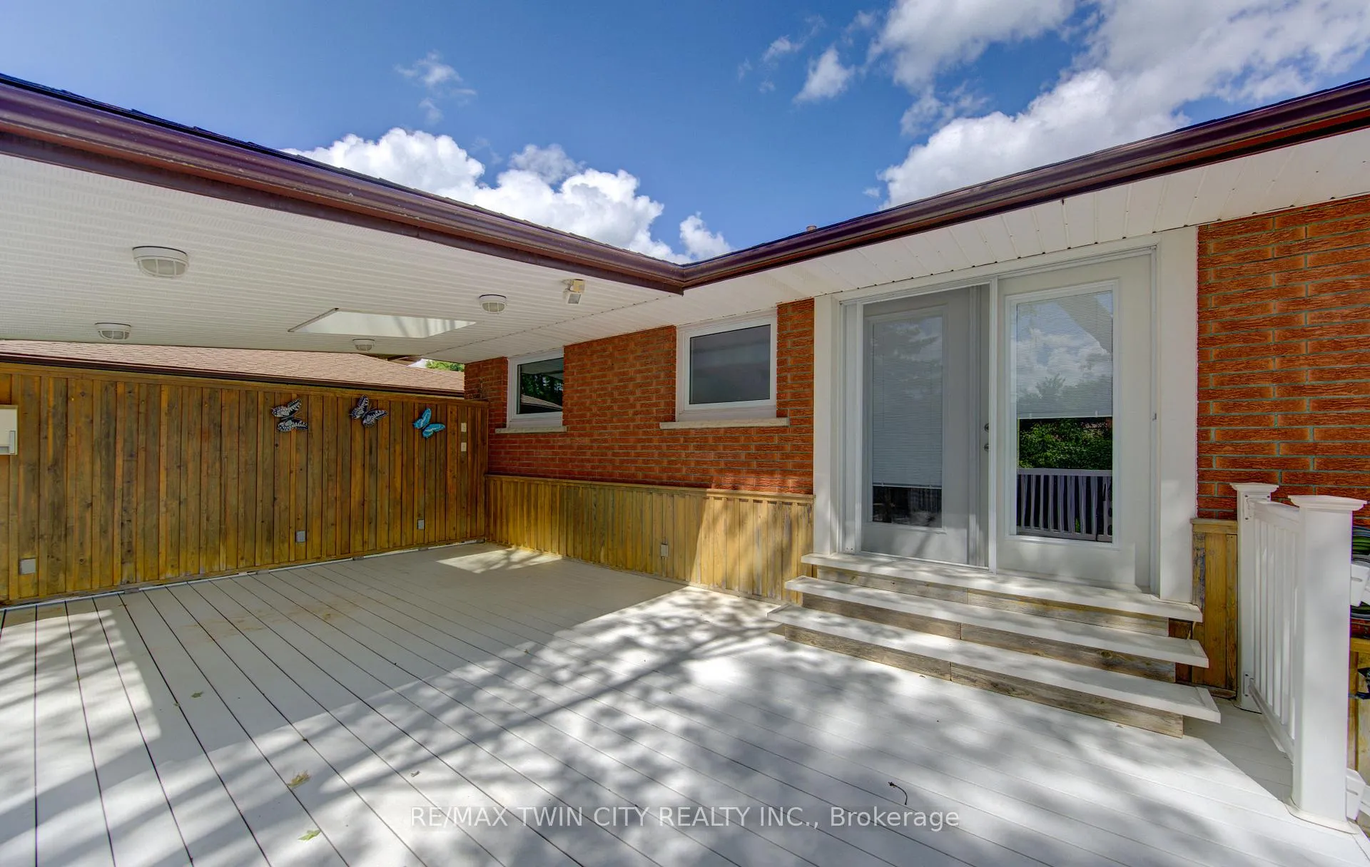 Photo 41 of 209 Dixie Crescent, Waterloo, Downtown Waterloo — HOMEH
