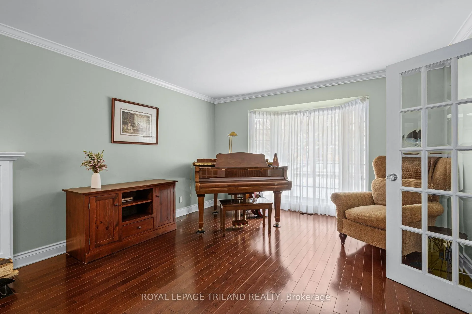 Photo 7 of 27 Cherokee Road, London, North A — HOMEH