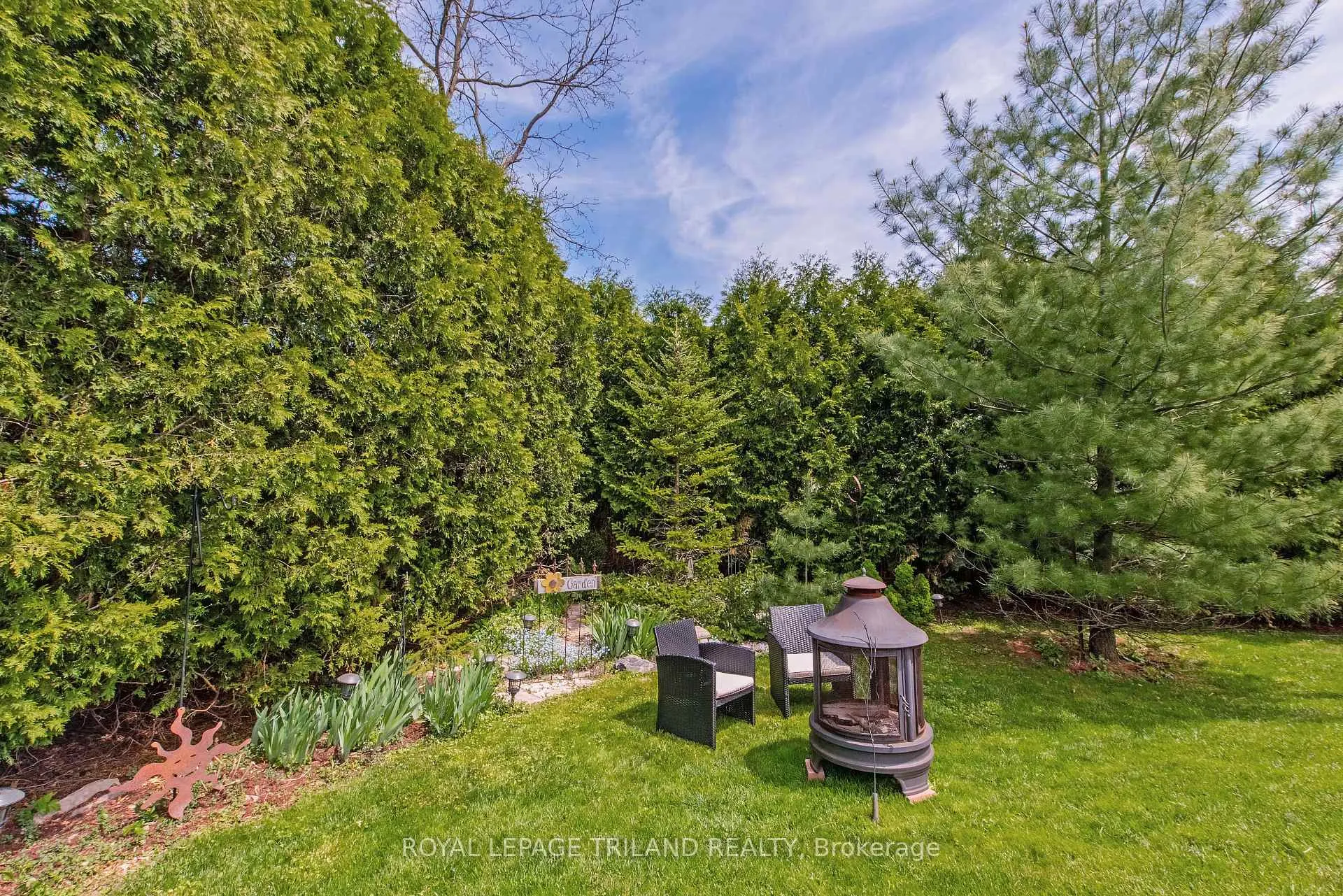 Photo 41 of 27 Cherokee Road, London, North A — HOMEH