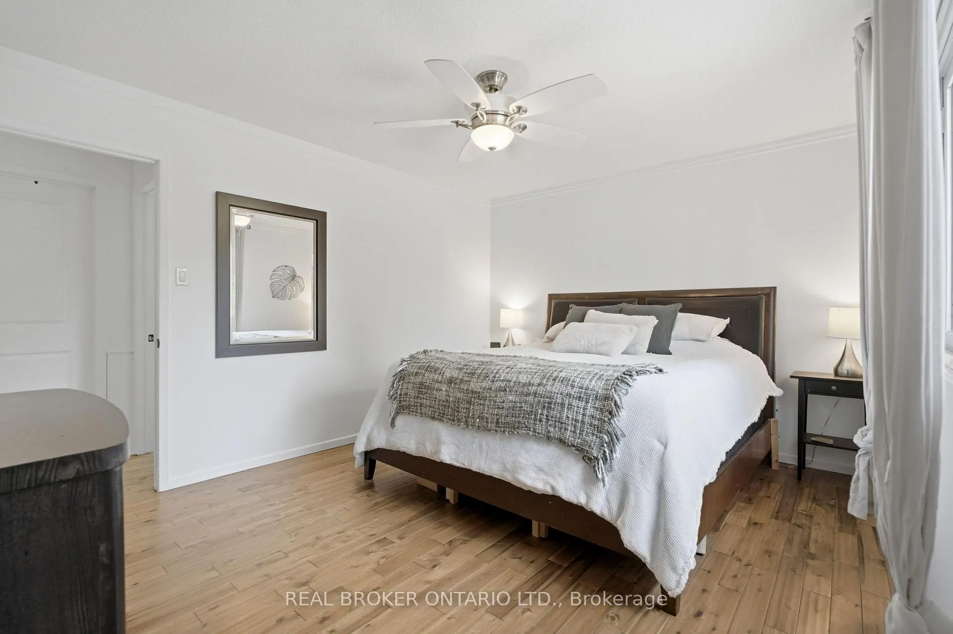 Photo 21 of 37 Melissa Crescent, Hamilton, Waterdown — HOMEH