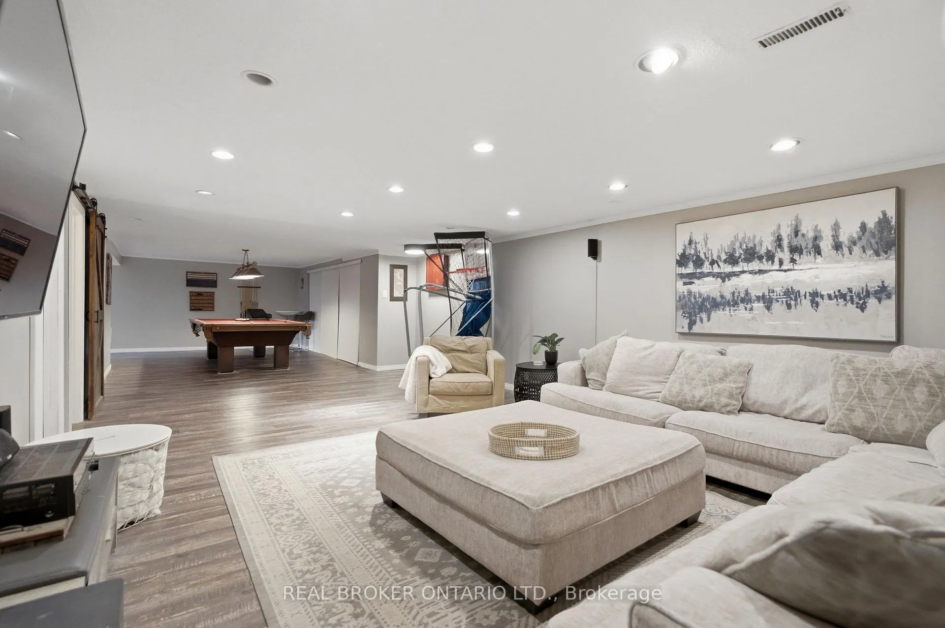 Photo 35 of 37 Melissa Crescent, Hamilton, Waterdown — HOMEH