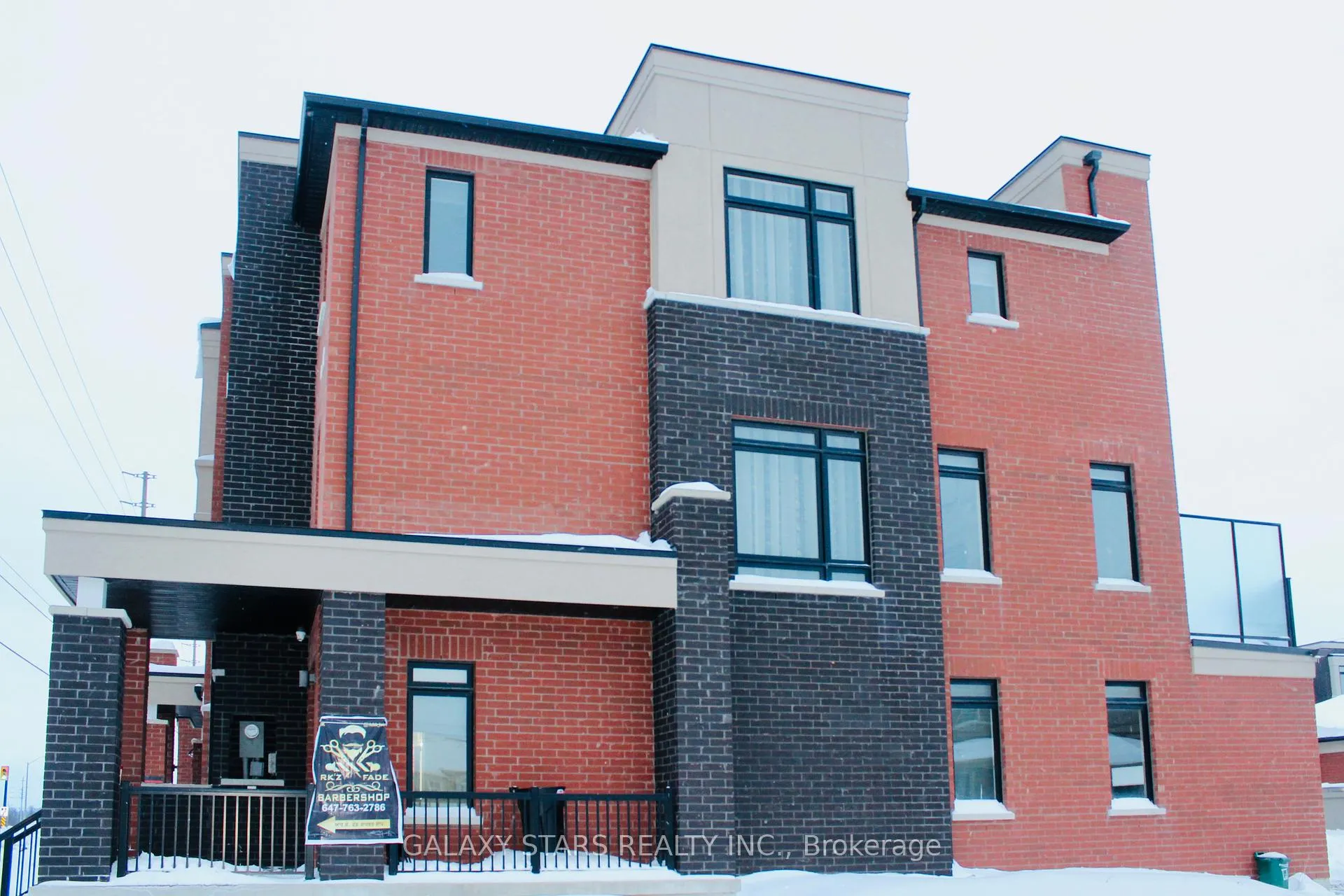 Photo 2 of 401 Veterans Drive, Brampton, Northwest Brampton — HOMEH