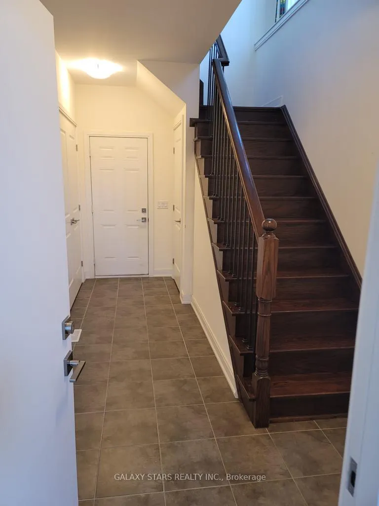 Photo 5 of 401 Veterans Drive, Brampton, Northwest Brampton — HOMEH