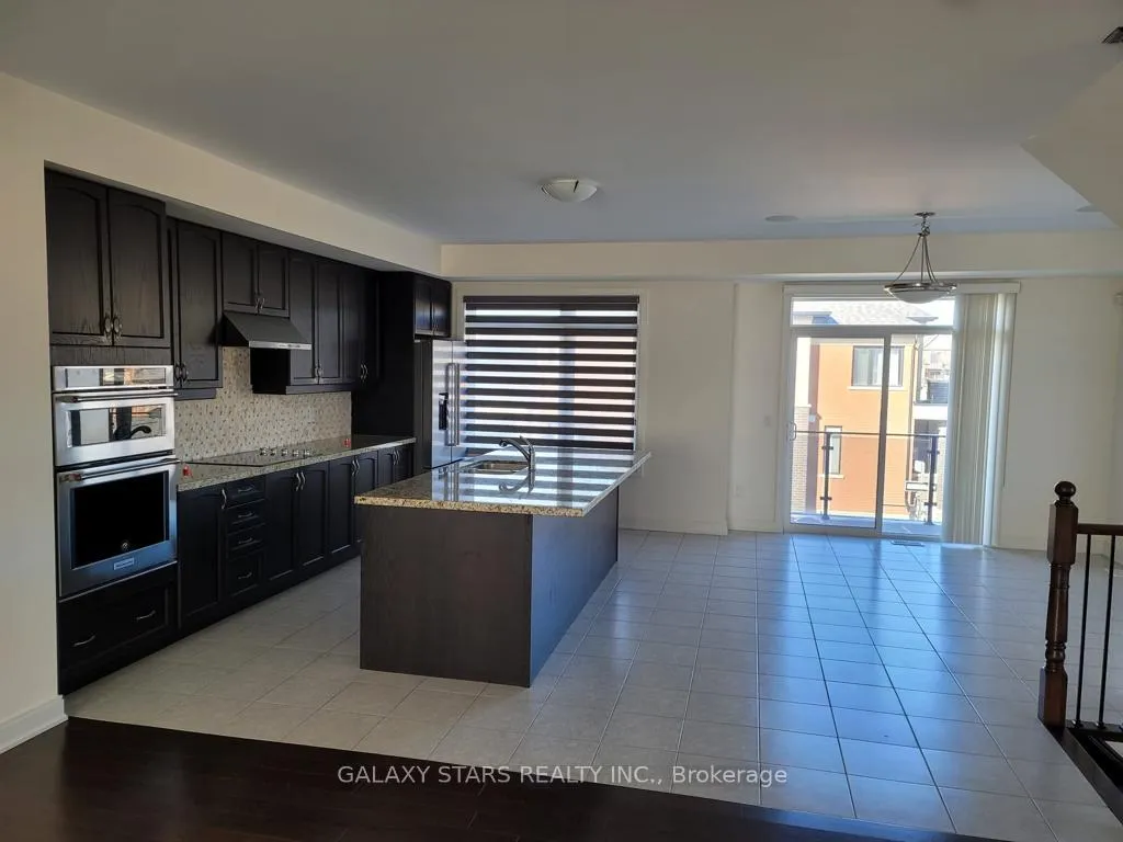 Photo 7 of 401 Veterans Drive, Brampton, Northwest Brampton — HOMEH