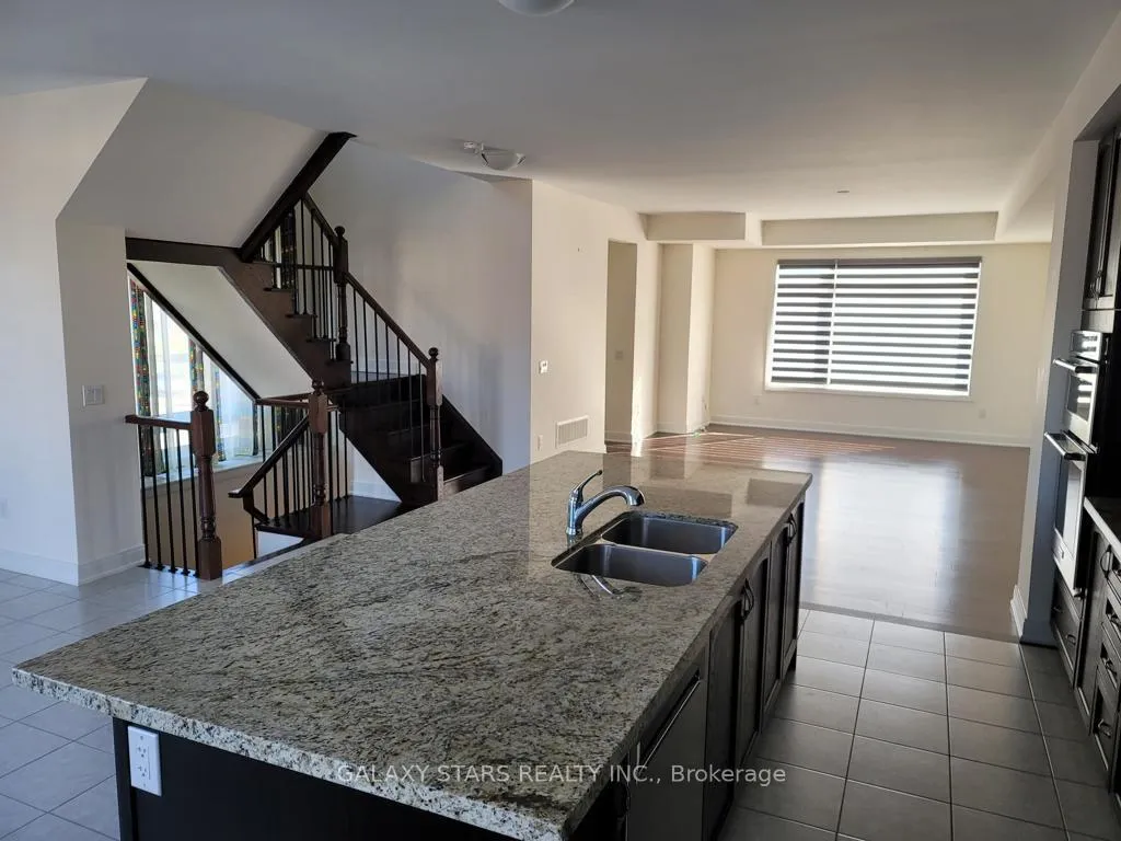 Photo 9 of 401 Veterans Drive, Brampton, Northwest Brampton — HOMEH