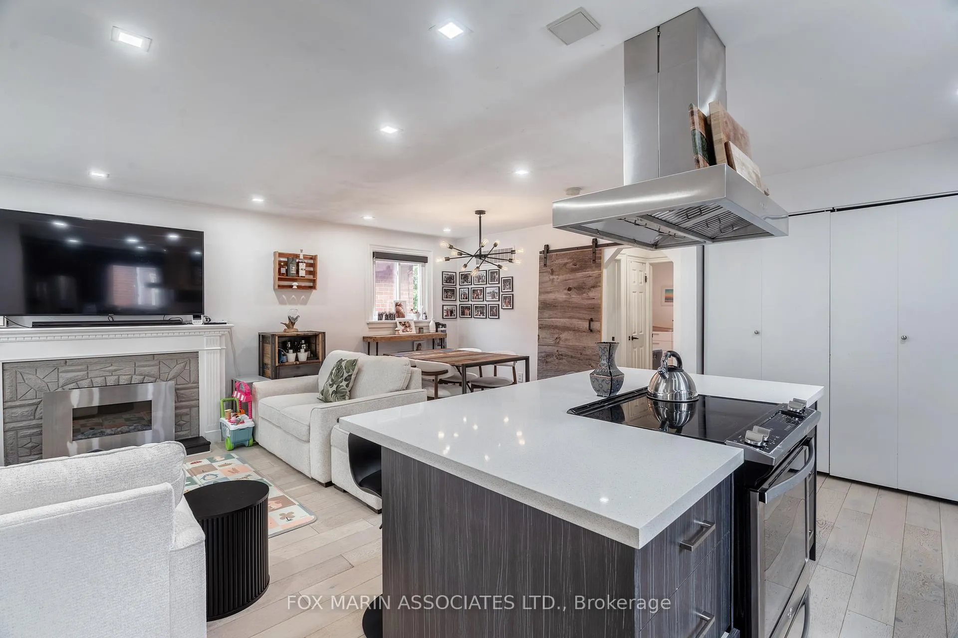 Photo 4 of 29 Bater Avenue, Toronto, Broadview North — HOMEH