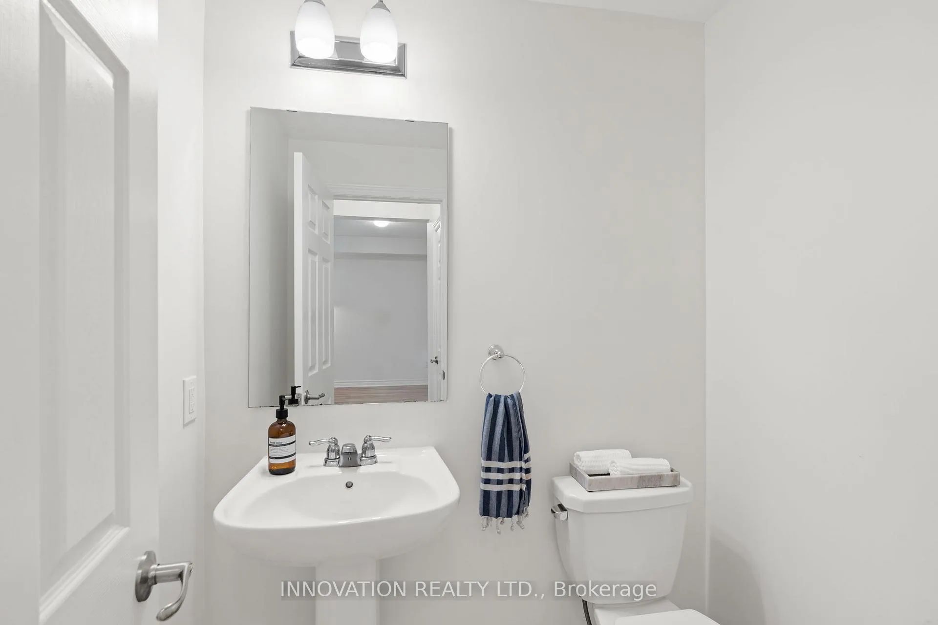 Photo 10 of 389 Rouncey Road, Ottawa, Kanata - Emerald Meadows/Trailwest — HOMEH