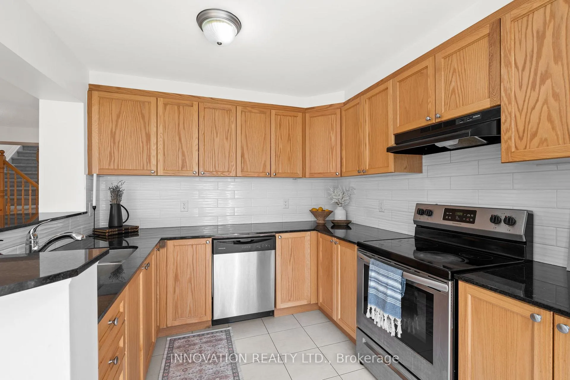 Photo 18 of 389 Rouncey Road, Ottawa, Kanata - Emerald Meadows/Trailwest — HOMEH
