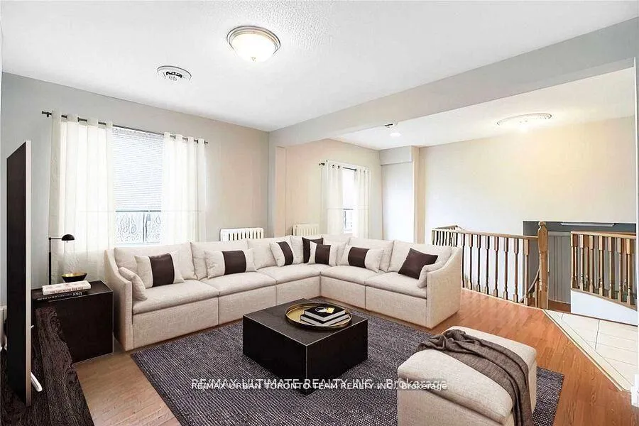 Photo 3 of Unit Upper, 745 Coxwell Avenue, Toronto, Danforth — HOMEH