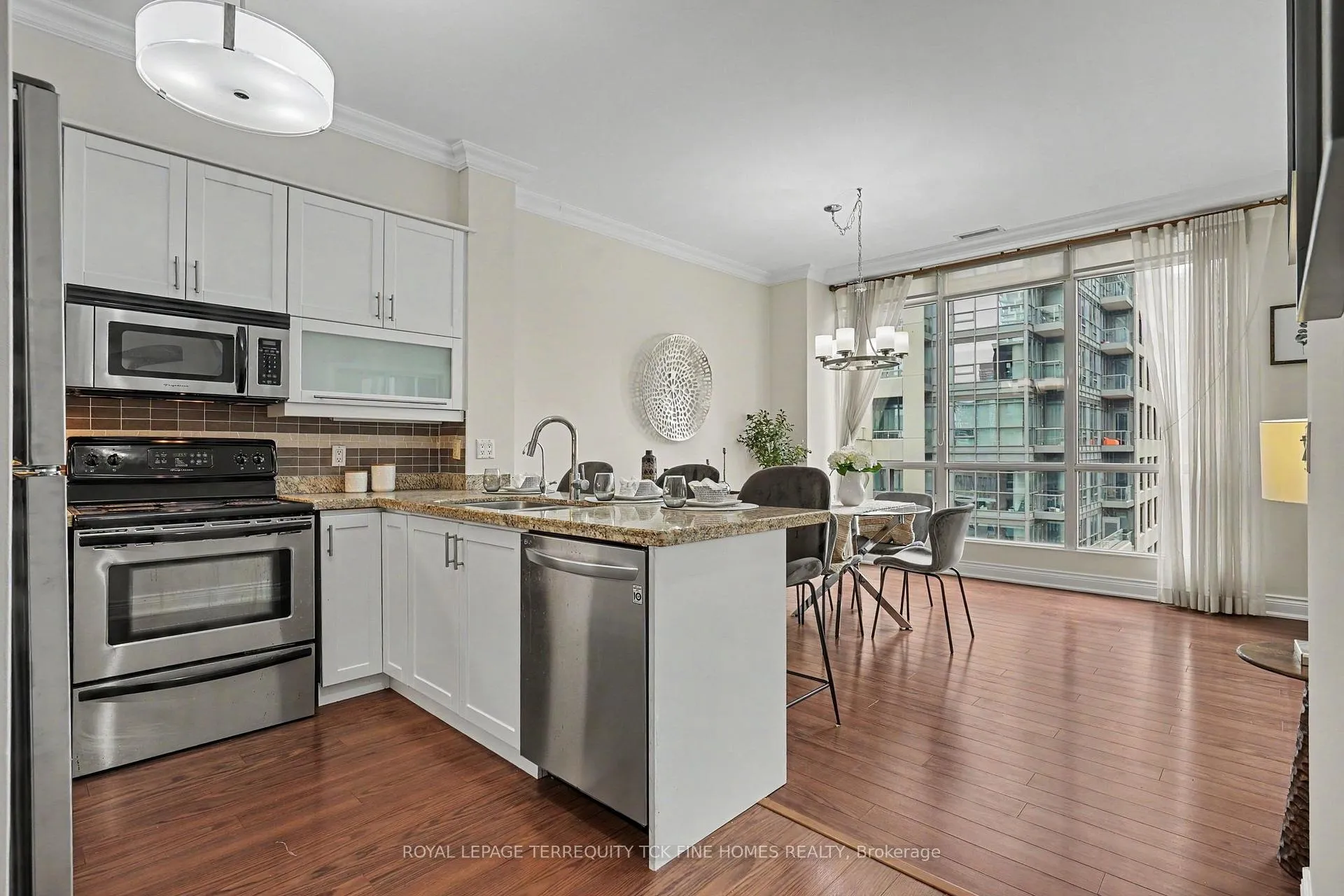 Photo 9 of Unit 2105, 7 King Street E, Toronto, Church-Yonge Corridor — HOMEH