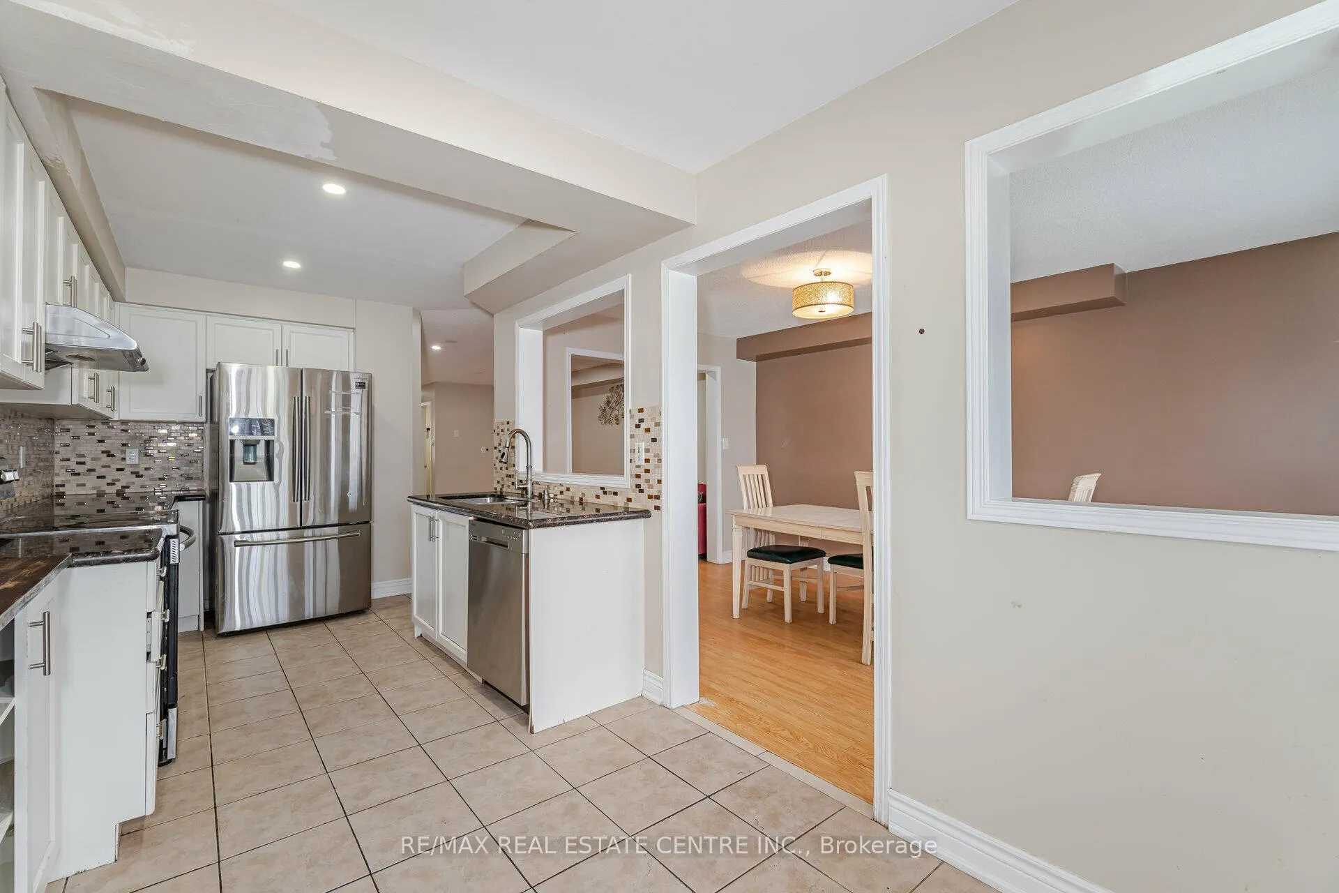 Photo 13 of 102 Charcoal Way, Brampton, Bram West — HOMEH